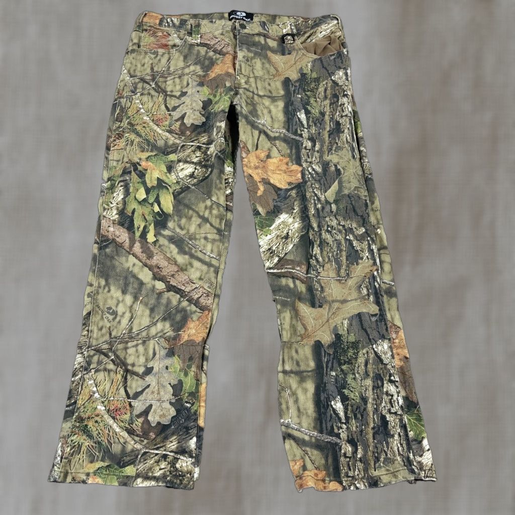 Vintage Vintage Mossy Oak Camo Jeans Men 38x32 Denim Straight Leg Pants Fall Winter Summer Spring Mens Size US 38 / EU 54 - 1 Thumbnail