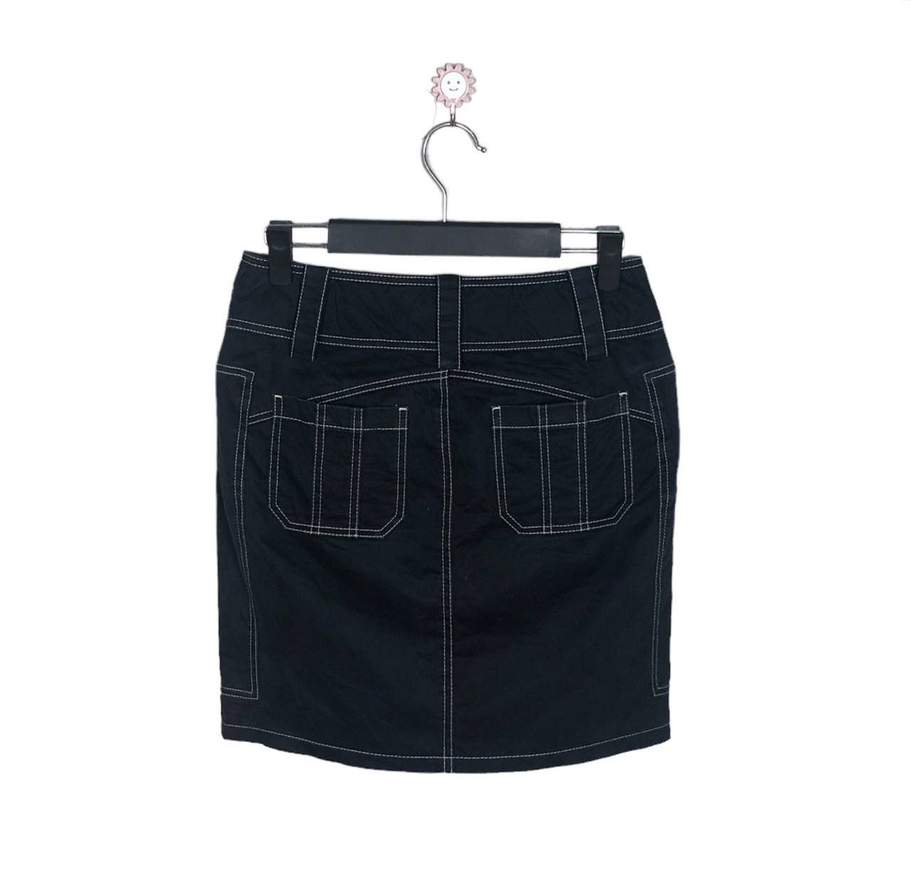 Burberry Burberry Studded Elegant Black Skirt Size 28" / US 6 / IT 42 - 2 Thumbnail