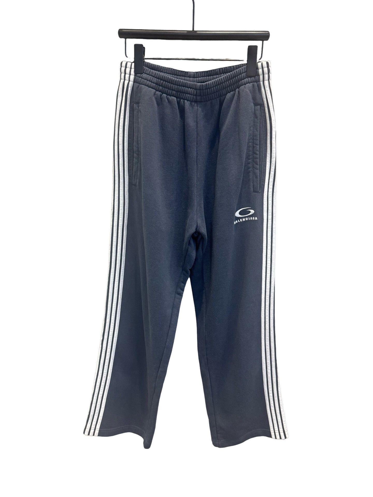 Balenciaga Balenciaga Logo Sweatpants Size XS Size US 28 / EU 44 - 1 Thumbnail