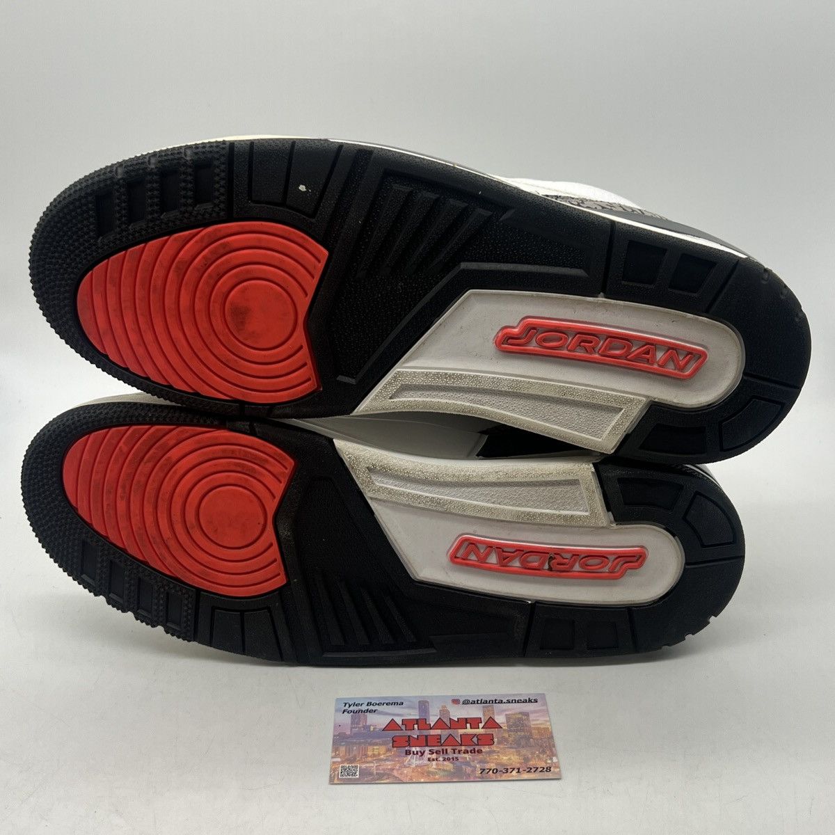 Jordan Brand Air Jordan 3 infrared 23 Size US 12 / EU 45 - 7 Thumbnail