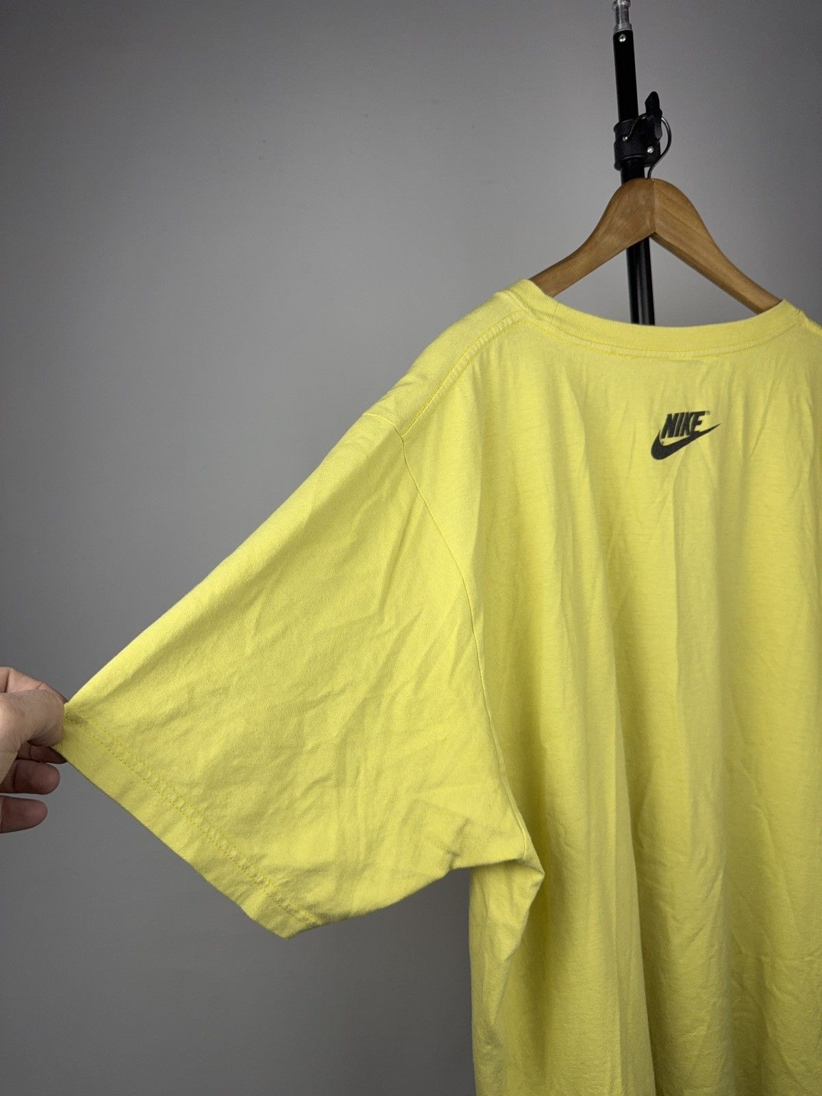 Nike Vintage Retro USA 90s Nike Yellow Tee with Big Swoosh Logo Size US XL / EU 56 / 4 - 17 Thumbnail