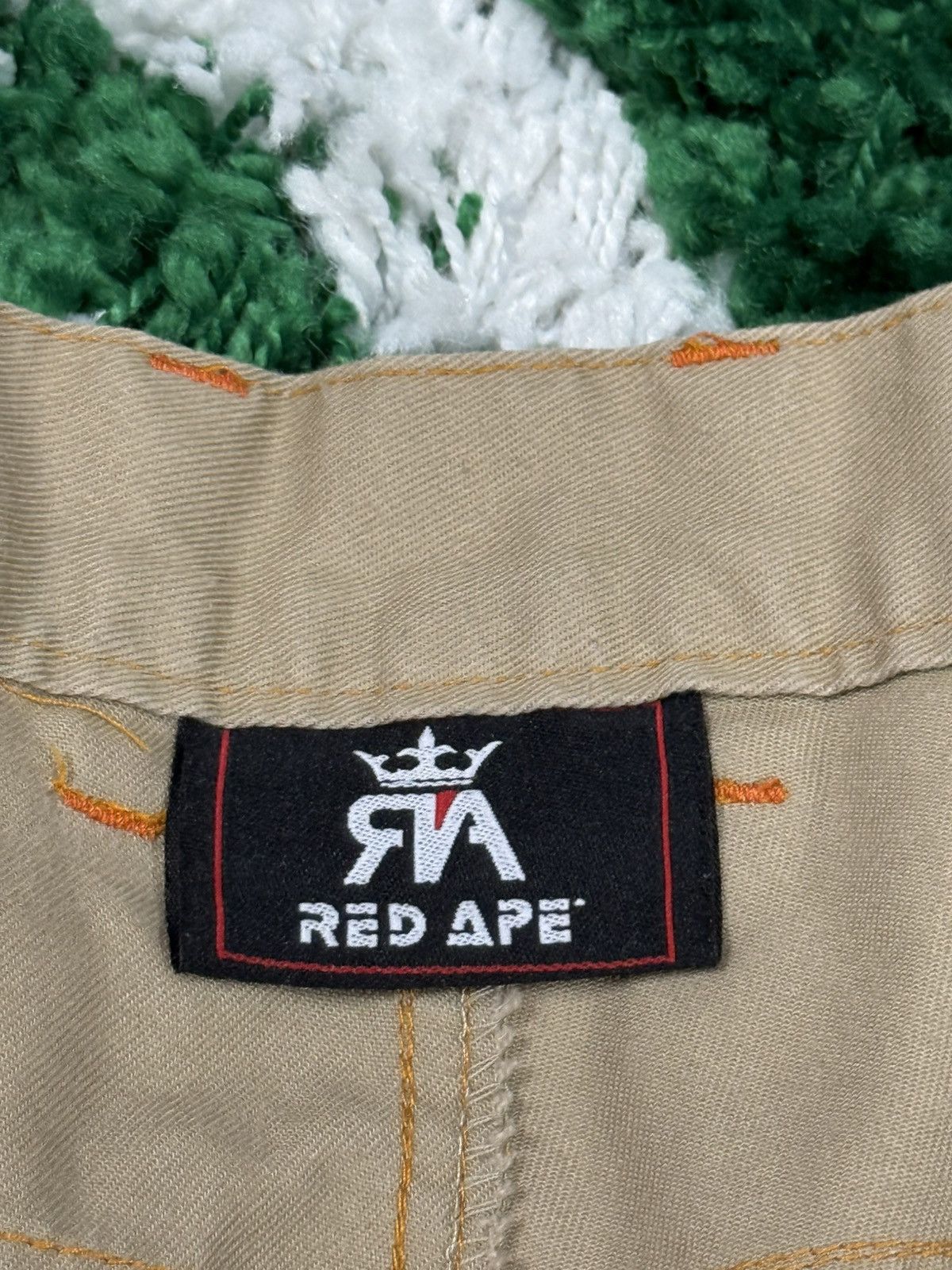 Vintage Vintage Red Ape Khaki Cargo Baggy Crest Shorts Sz. 48 Size US 44 / EU 60 - 5 Thumbnail