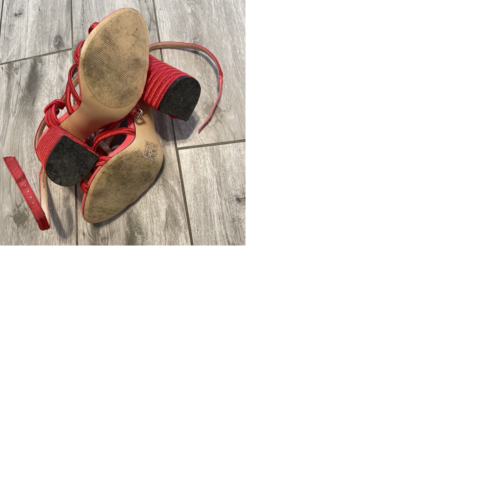 Vintage VINTAGE CAbi Tiptoe Red Hibiscus Heels Rope Sexy Strappy Sandal Ankle Wrap Summer 9 Size US 9 / IT 39 - 9 Thumbnail