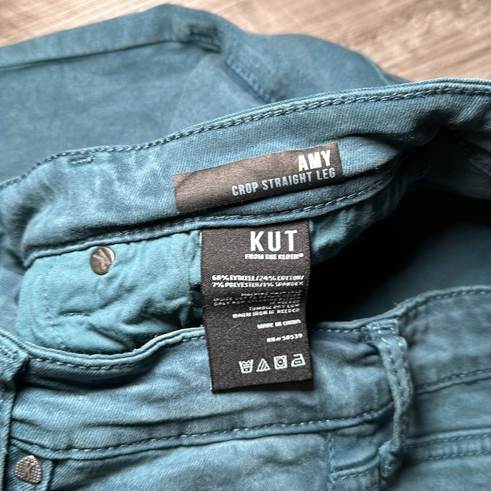 Other Kut From the Kloth Amy Crop Straight Leg Jeans - 6 Size 28" / US 6 / IT 42 - 7 Thumbnail