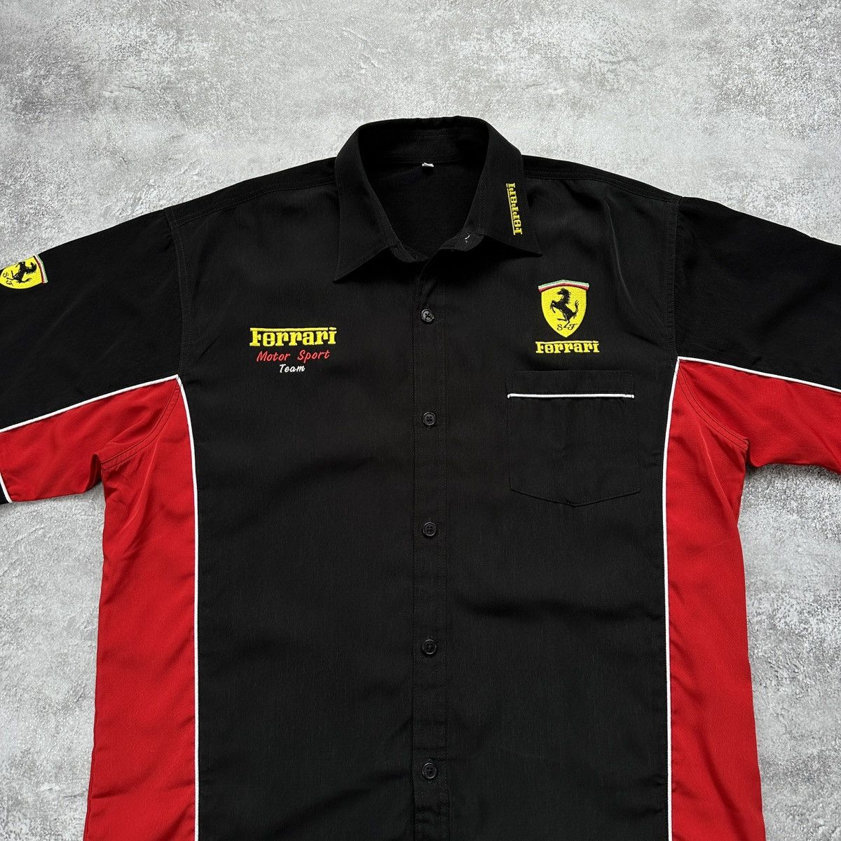 Ferrari Ferrari Motor Sport Team Formula 1 Button Up Shirt Size US XL / EU 56 / 4 - 2 Thumbnail