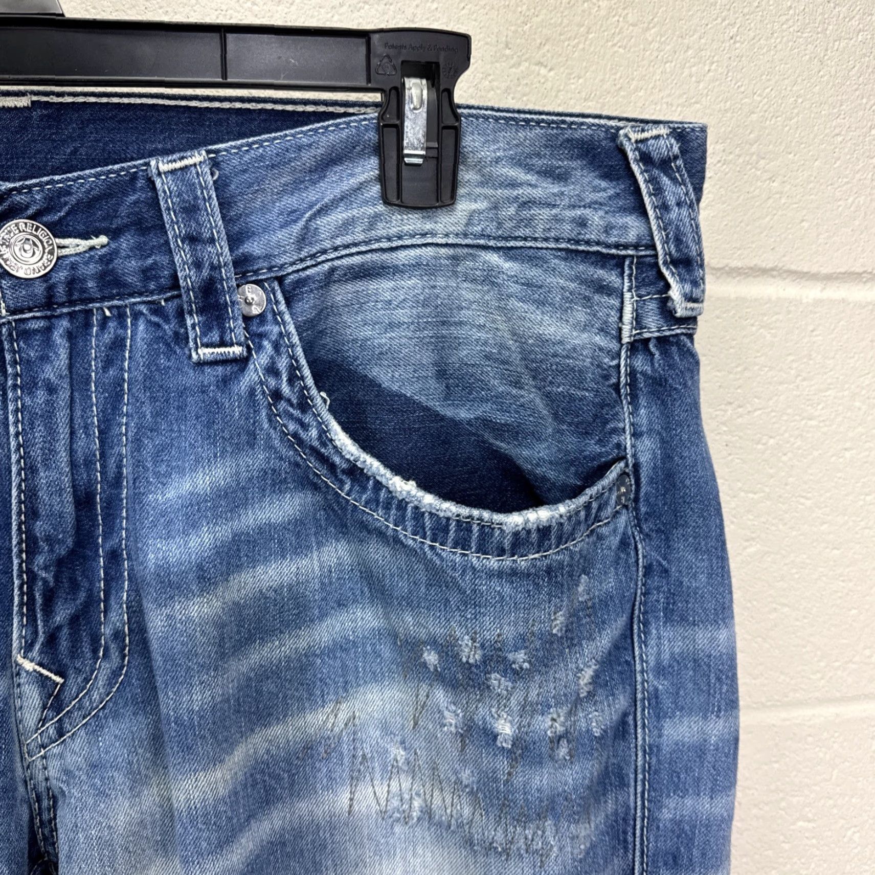 True Religion True Religion Jeans Men Straight Fit Distressed Blue Casual Size 38 Size US 38 / EU 54 - 3 Thumbnail