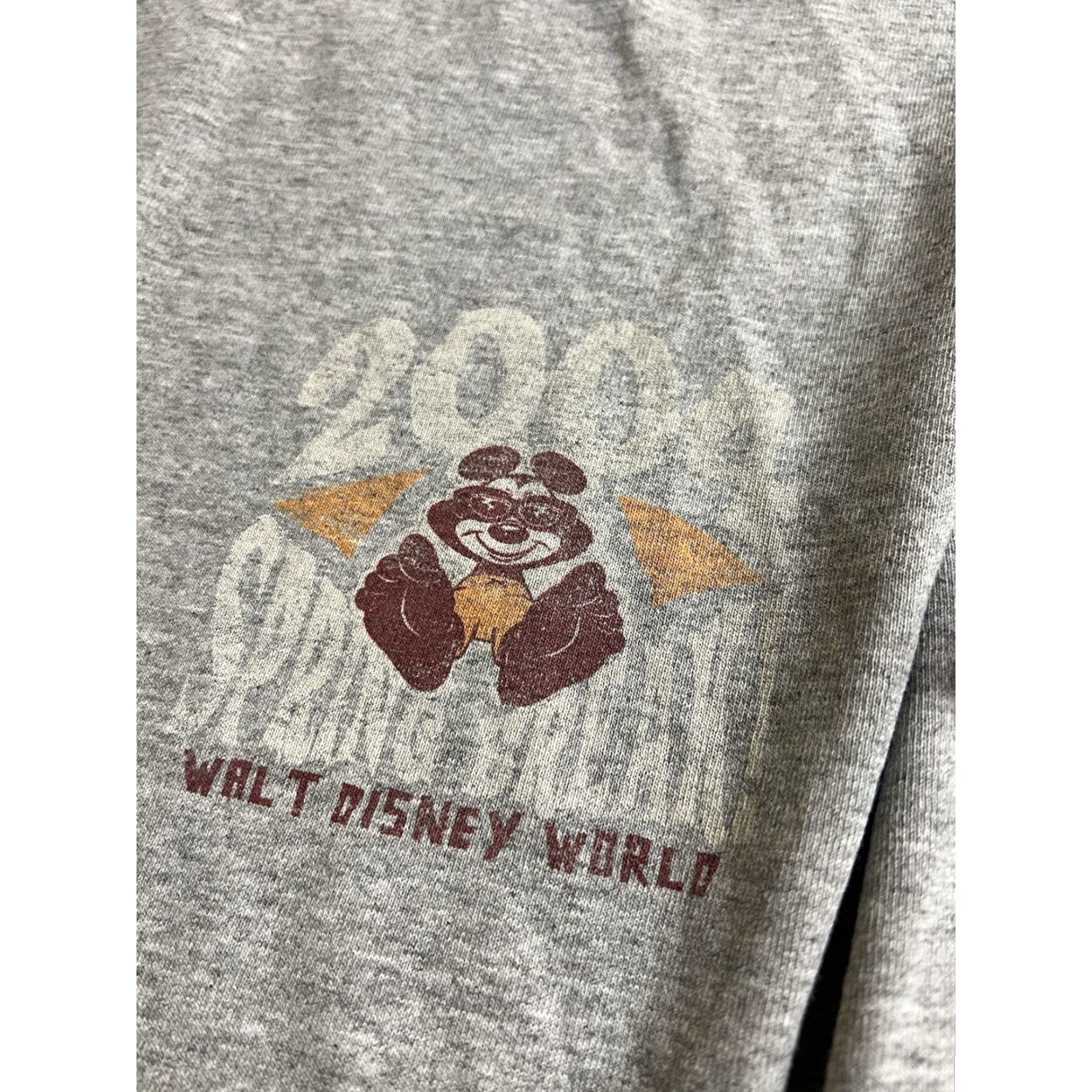 Disney VINTAGE Walt Disney T-Shirt Mickey Mouse 90s Gray Short Sleeve Crew Neck M Men Spring 2004 Size US M / EU 48-50 / 2 - 3 Thumbnail