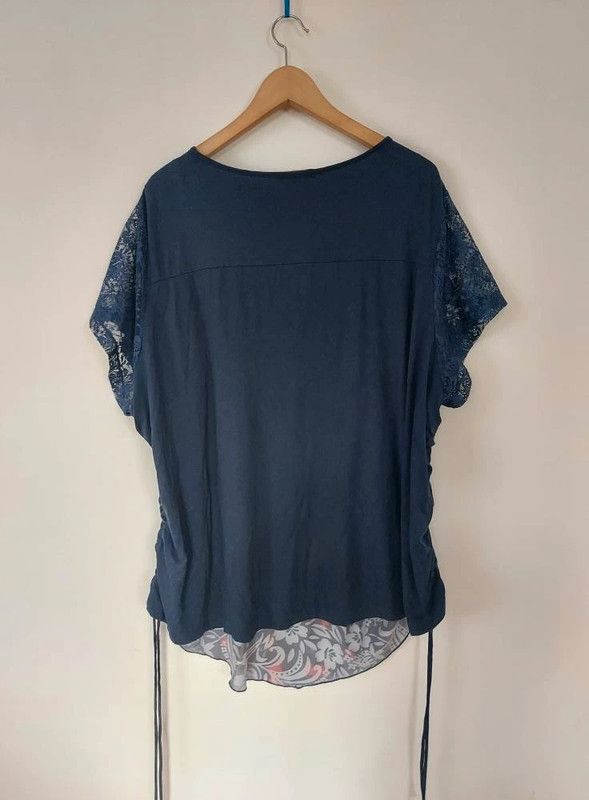 Joe Browns Joe Browns top UK 30 EU 58 Size 4XL / US 24-26 - 4 Thumbnail