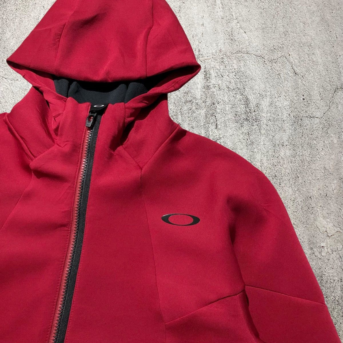 Oakley 2000s Oakley Logo Outdoor Tech Softshell Jacket Ziphoodie Size US L / EU 52-54 / 3 - 5 Thumbnail