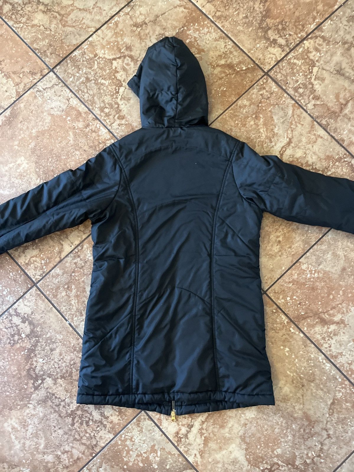 Nike ACG Rare NWT Nike ACG Vintage Jacket 2005 - M Size M / US 6-8 / IT 42-44 - 2 Thumbnail