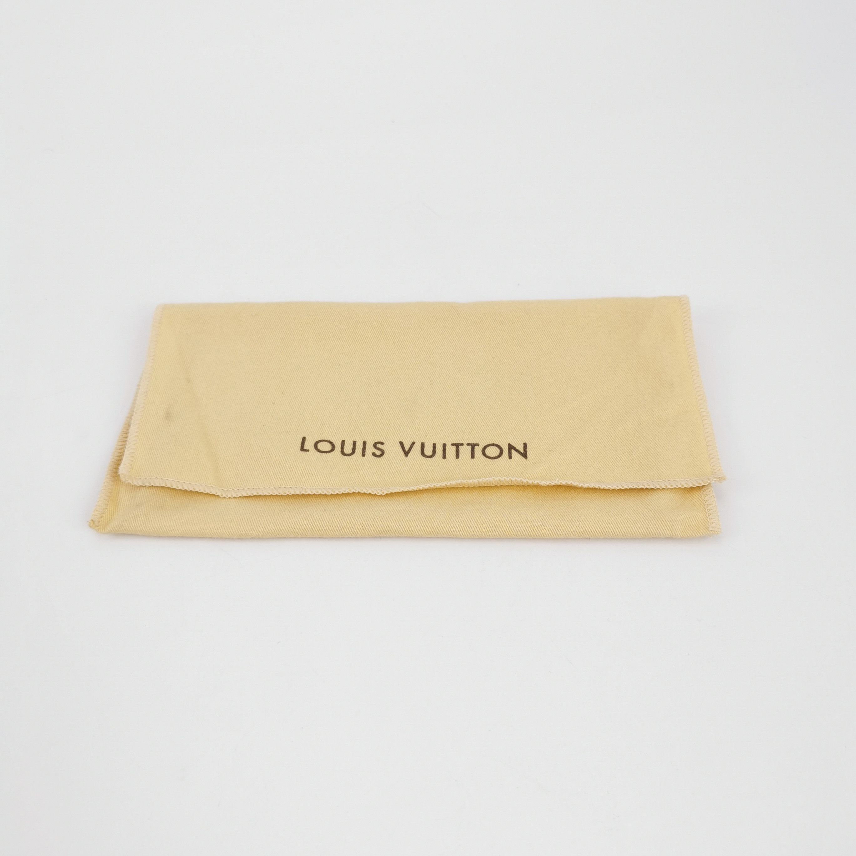 Louis Vuitton Louis Vuitton (LV) Sarah patent leather solid color monogra Size ONE SIZE - 2 Thumbnail