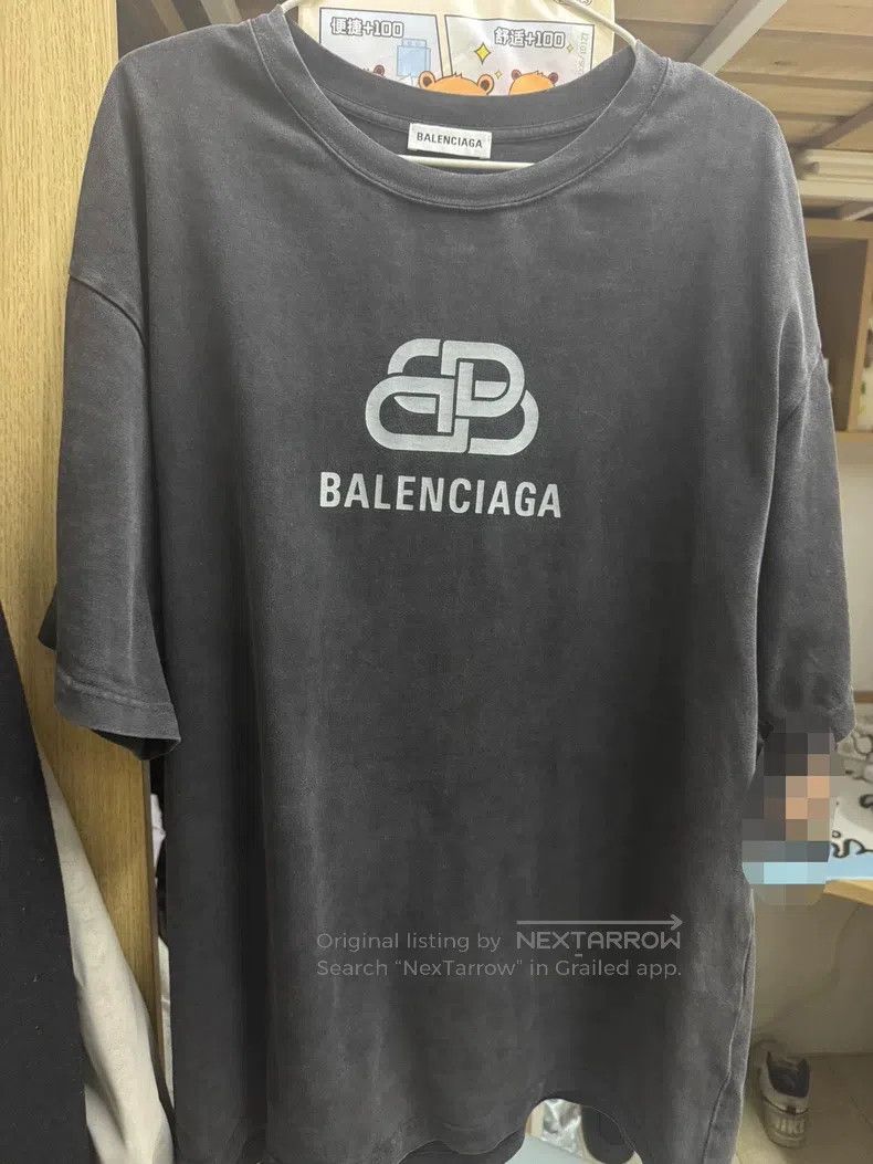 Balenciaga Balenciaga Classic Buckle Print Short Sleeve T-Shirt Size US S / EU 44-46 / 1 - 1 Thumbnail