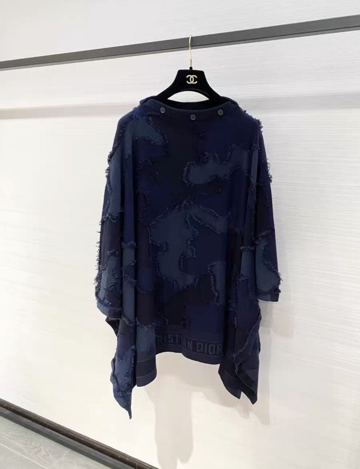 Dior Dior Stylish Dark Blue Cashmere Cape Shawl J33 Size XS / US 0-2 / IT 36-38 - 1 Thumbnail