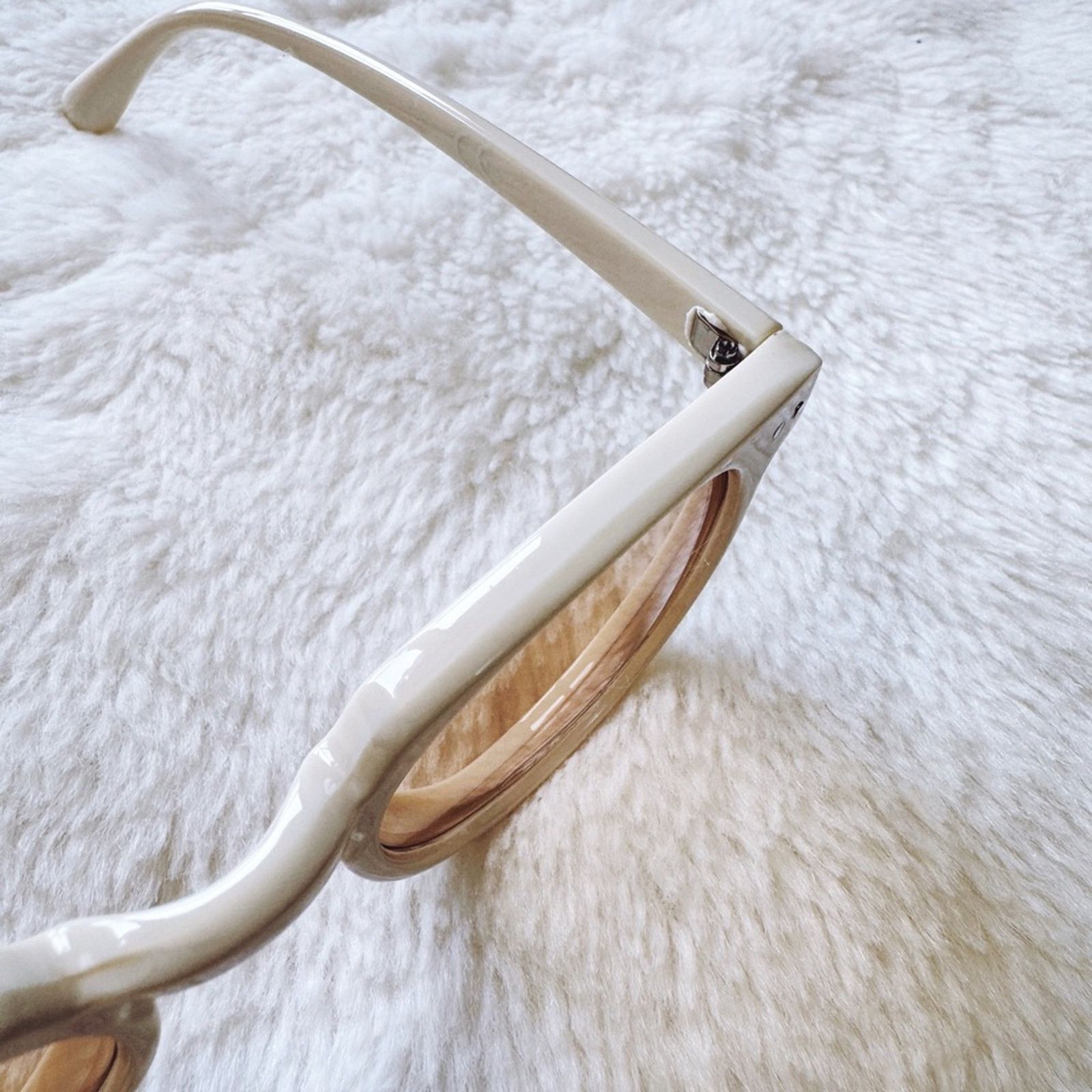Other Pablo White Round Sunglasses Size ONE SIZE - 7 Thumbnail