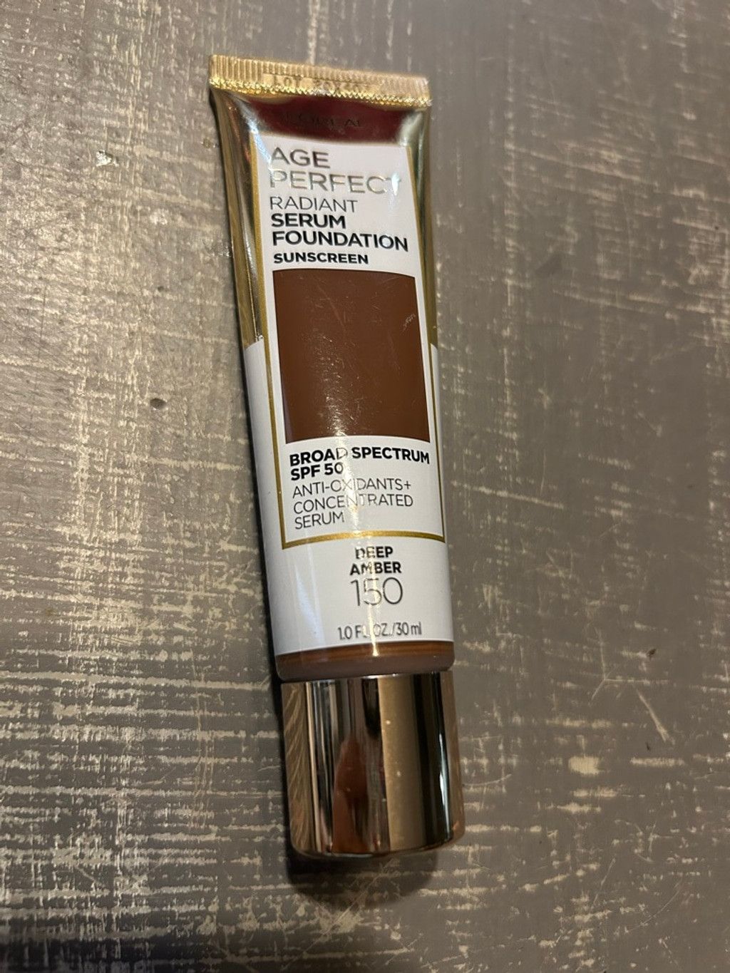Other L'Oreal Age Perfect Radiant Serum Foundation Deep Amber Gold Size ONE SIZE - 1 Thumbnail