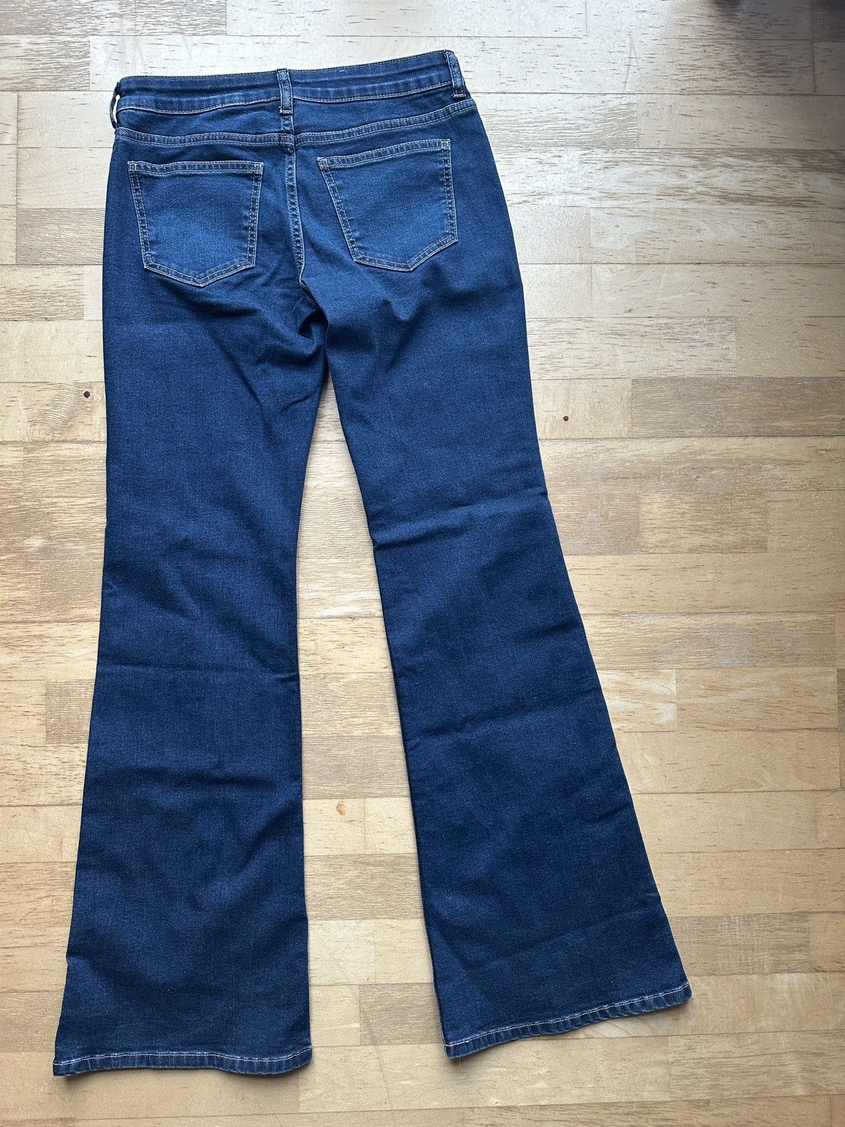 H&M H&M flare denim Size 28" / US 6 / IT 42 - 2 Thumbnail
