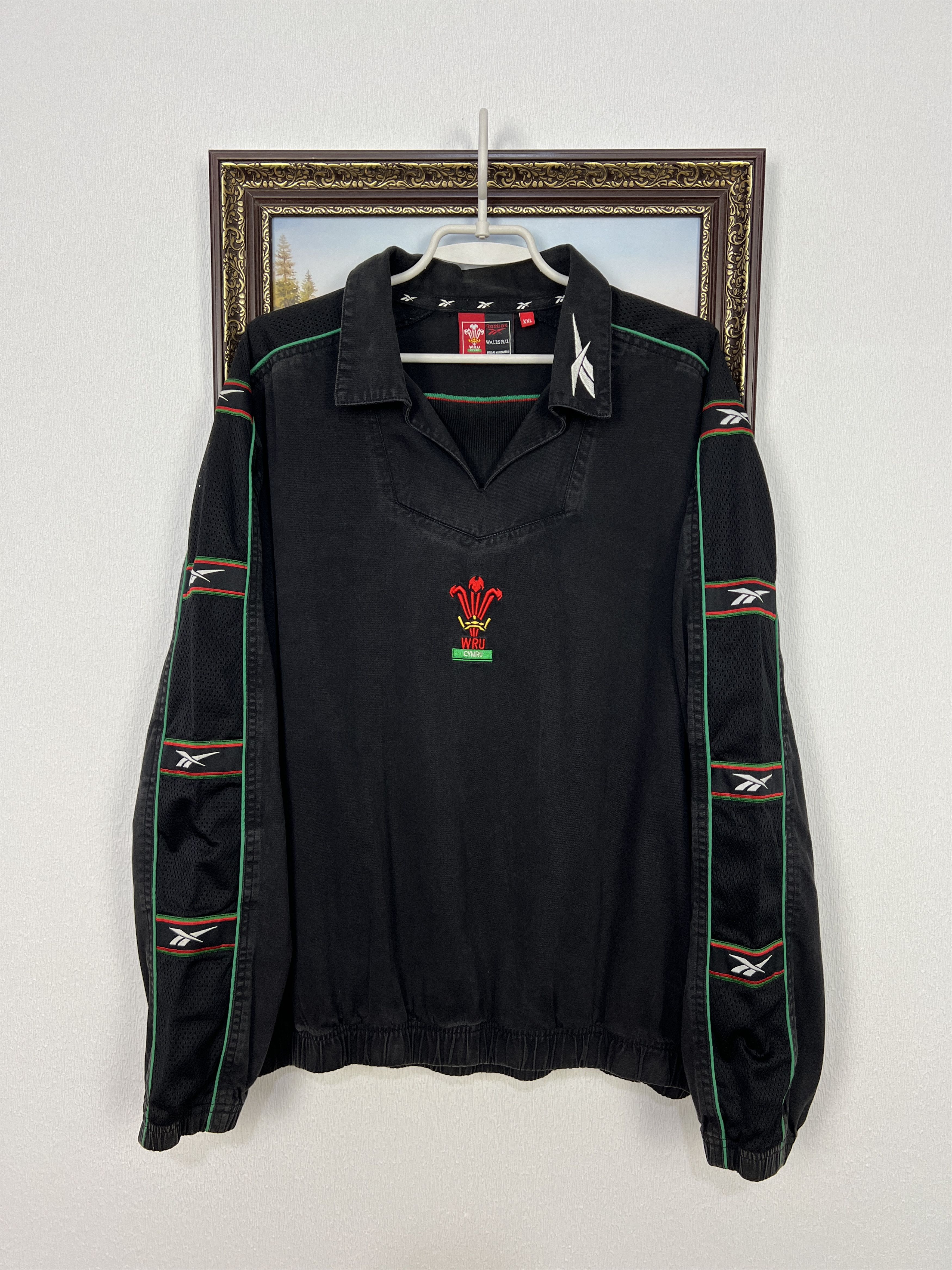 Vintage 90's Reebok Wales Rugby Union Sweatshirt Black Mens