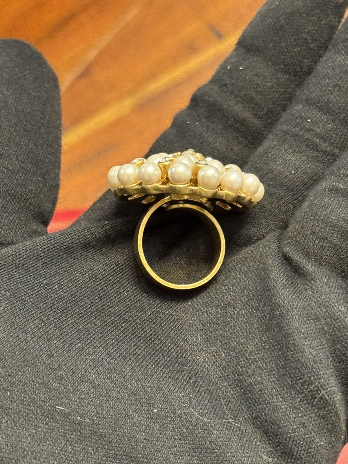 Vintage Vintage Costume Cluster Pearl Ring Size ONE SIZE - 4 Thumbnail