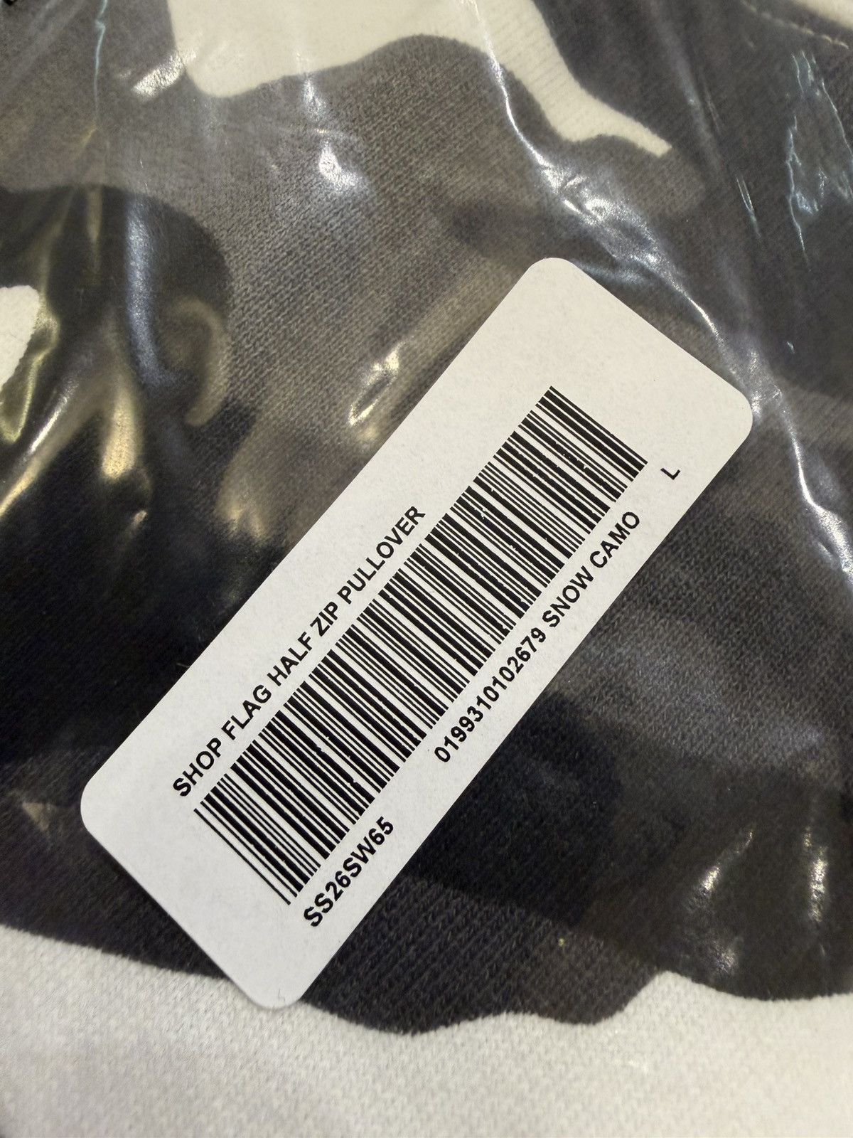 Supreme Supreme Shop Flag Half Zip Pullover - Snow Camo Size US L / EU 52-54 / 3 - 4 Thumbnail