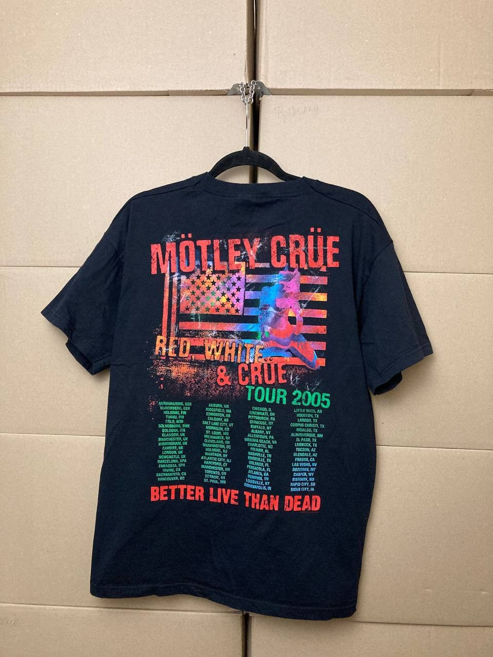 Band Tees VINTAG MOTLEY CRUE RED WHITE CRUE TOUR 2005 T SHIRT TEE ROCK Size US L / EU 52-54 / 3 - 2 Thumbnail