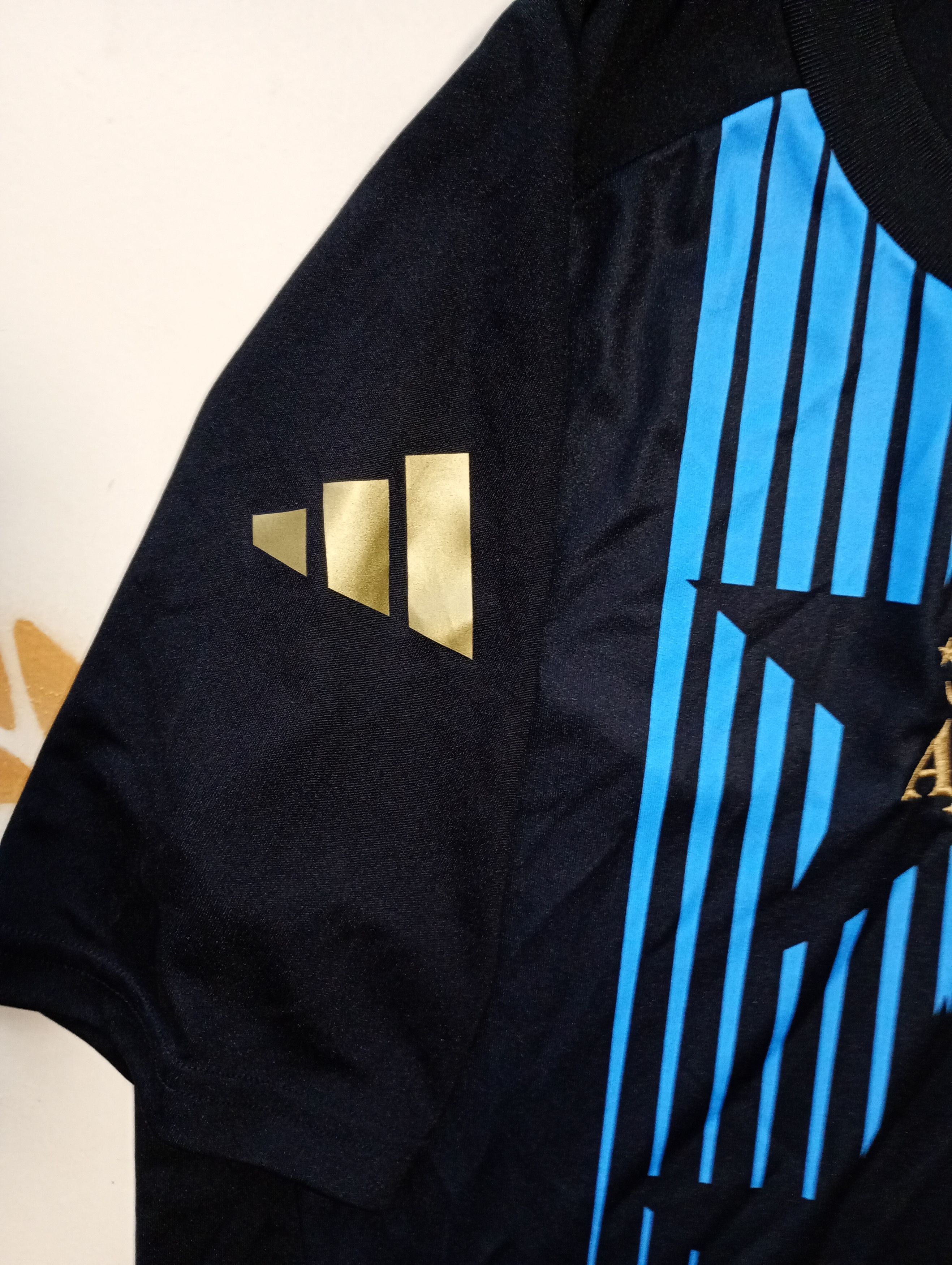 Adidas Adidas Argentina Pre-match Jersey 2024-2025 Size US S / EU 44-46 / 1 - 7 Thumbnail