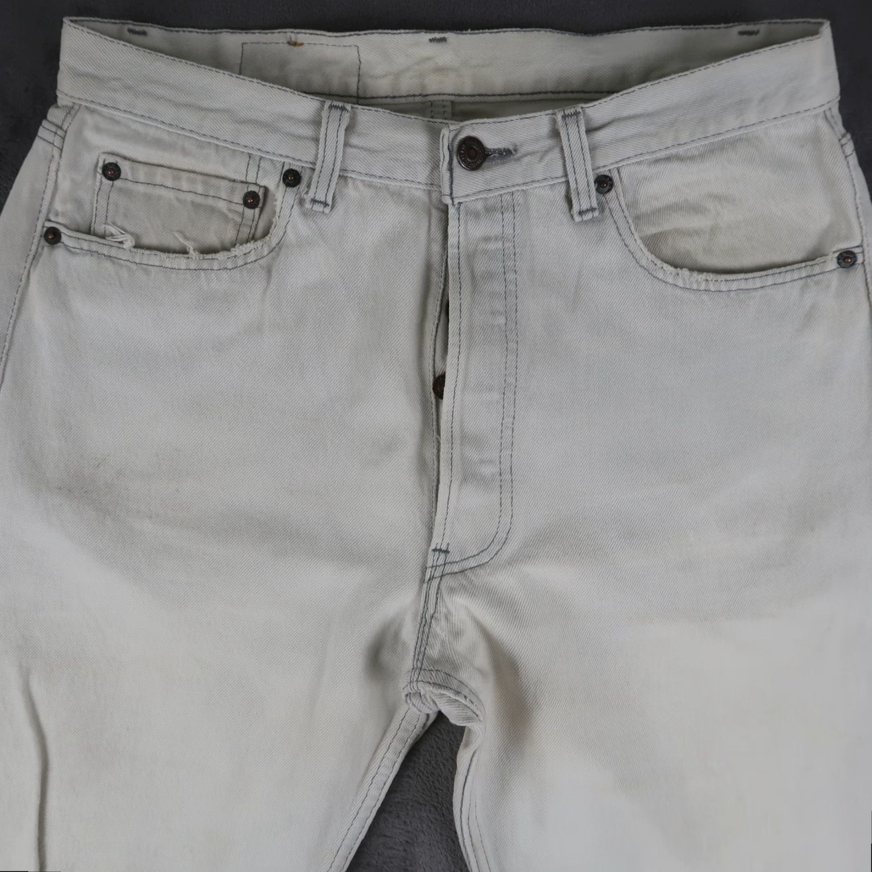 Vintage Levi's 501 Jeans 34x30 Regular Fit Straight Denim Light Gray Men 90s USA