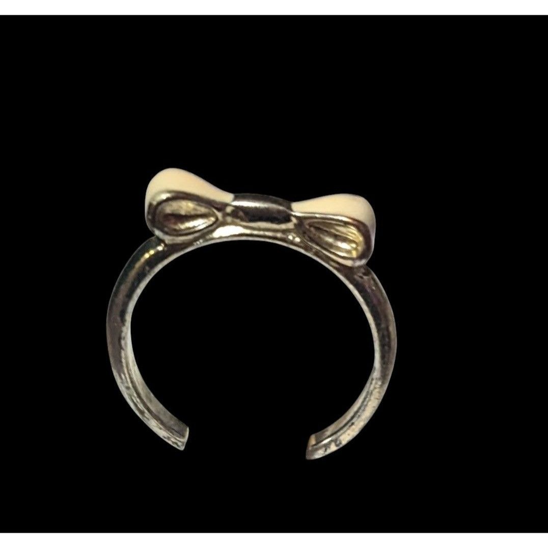 Other Minimalist Coquette Silver Tone And Cream Bow Ring Size 7 Size ONE SIZE - 4 Thumbnail