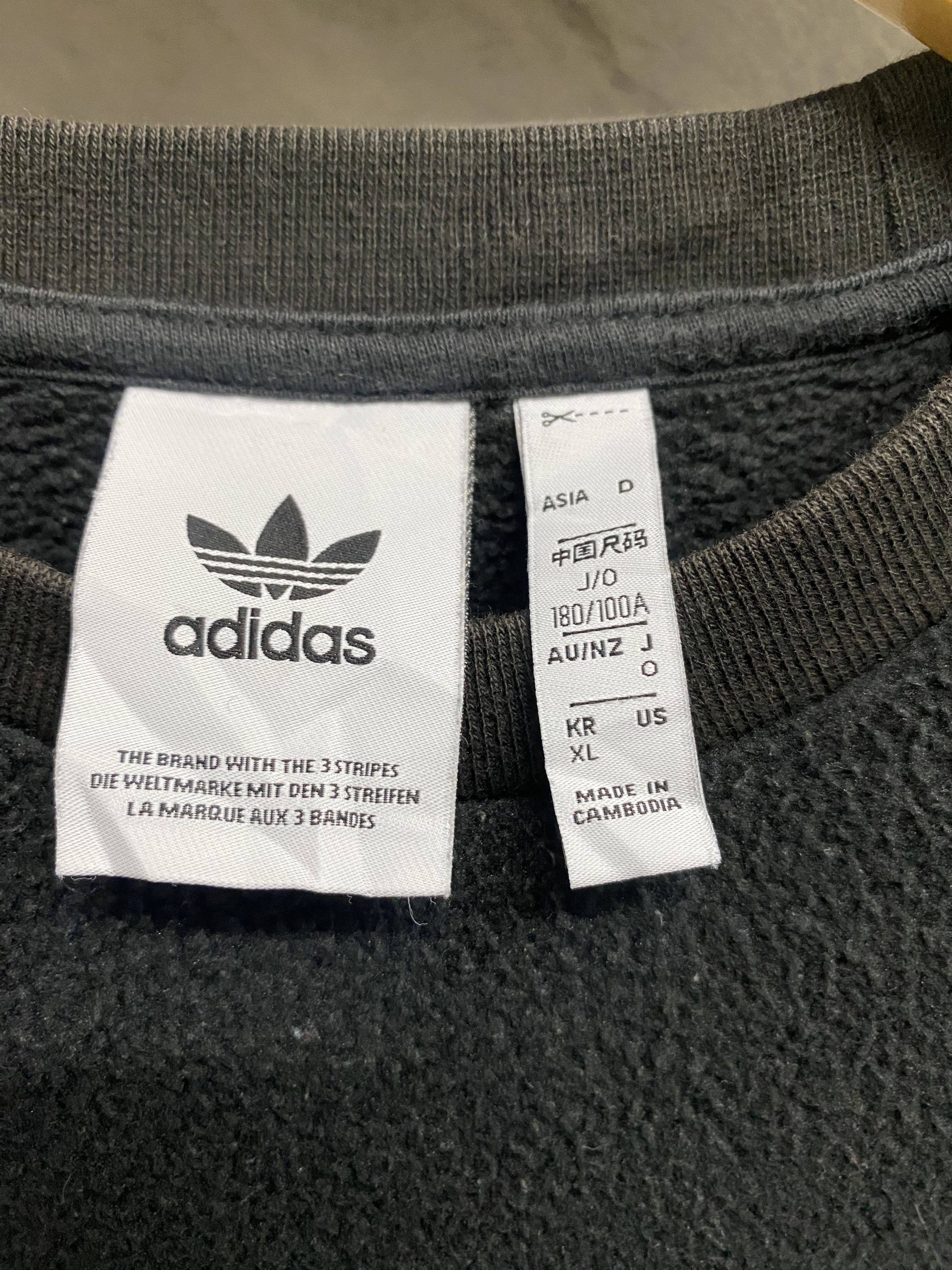 Adidas Adidas Fleece Trefoil Big Logo Shirts Size US L / EU 52-54 / 3 - 6 Thumbnail