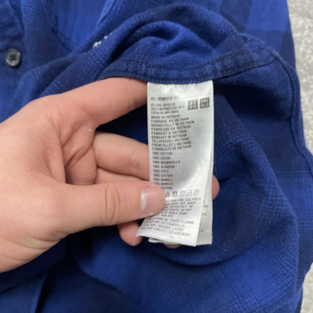 JW Anderson × Uniqlo Designer JWAnderson x Uniqlo Small logo button up shirt Size US S / EU 44-46 / 1 - 7 Thumbnail