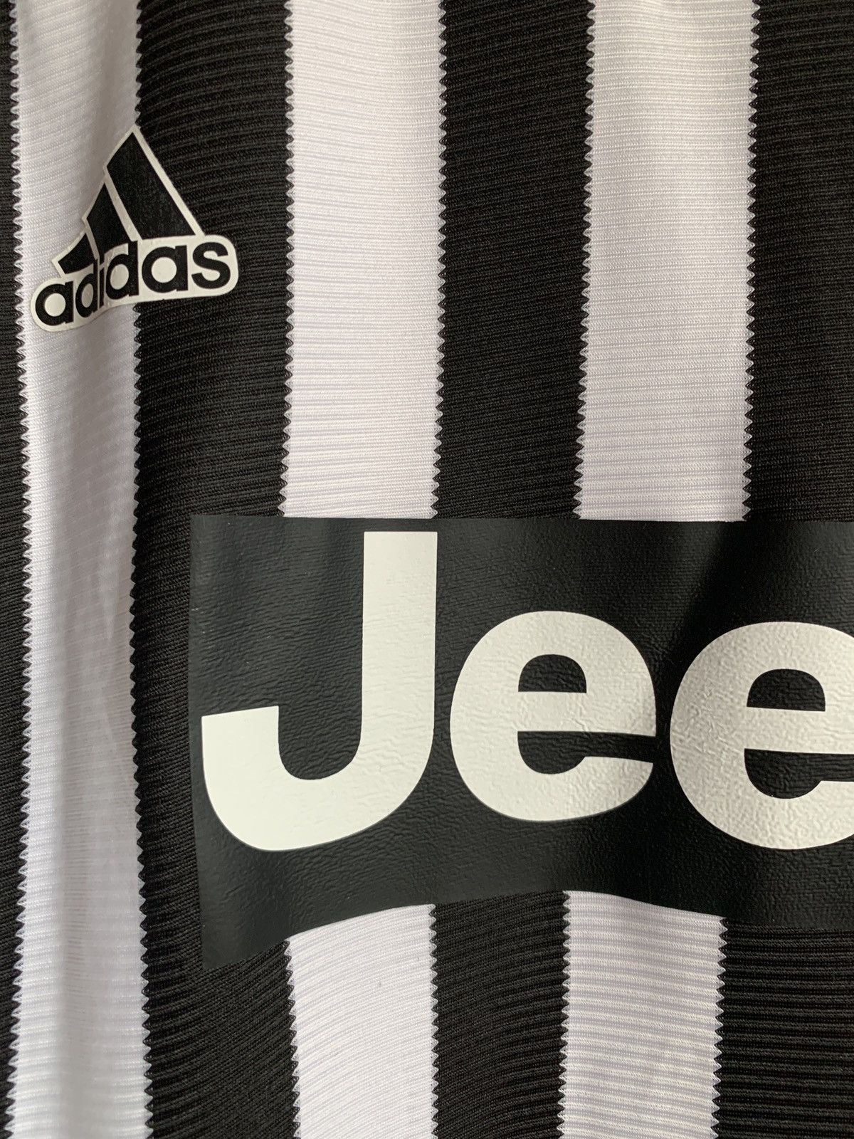 Adidas Juventus Home Football Shirt Adidas Soccer Jersey Size M Size US M / EU 48-50 / 2 - 4 Thumbnail