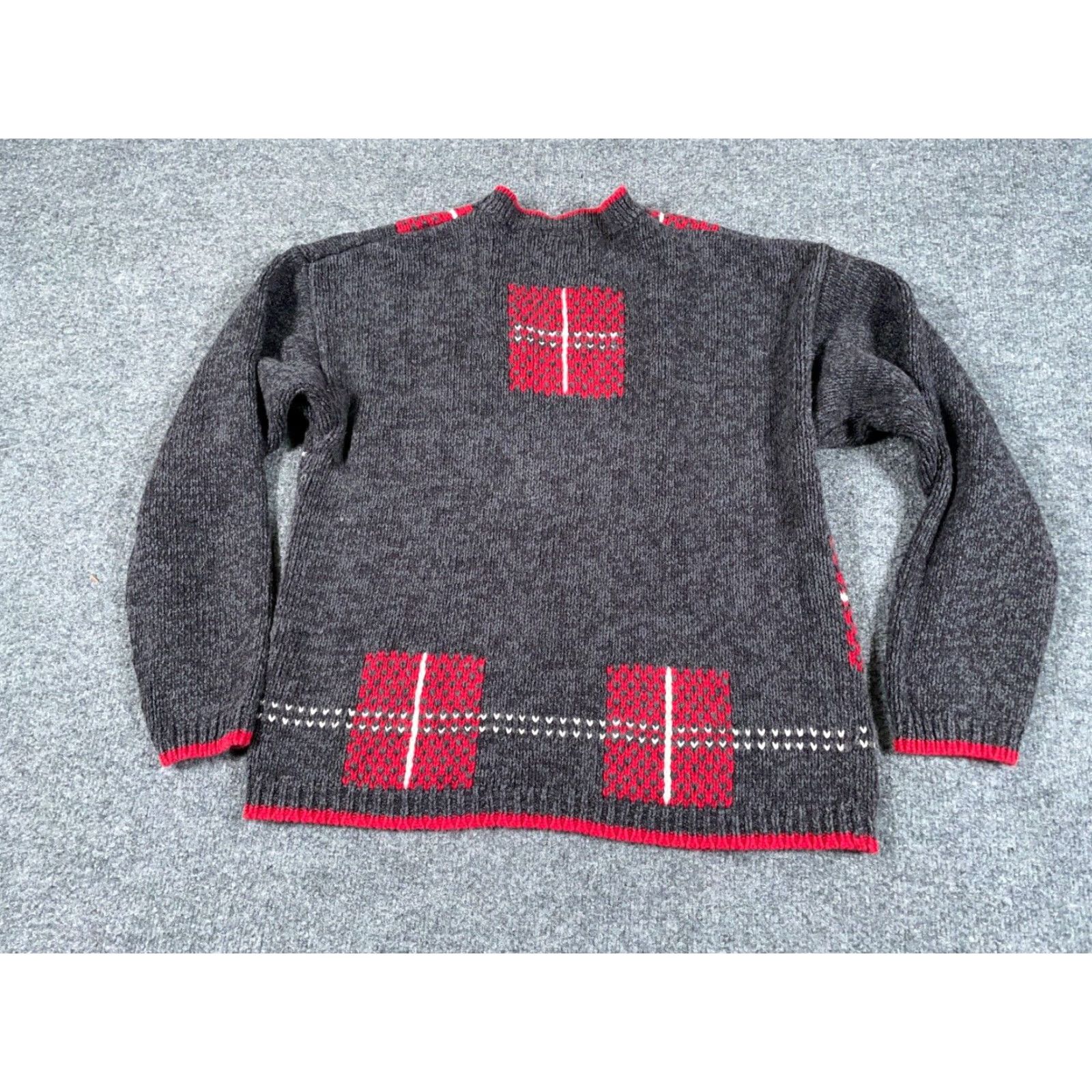 Vintage VINTAGE Christopher & Banks Sweater Women's Large Gray Red Plaid Hand Embroidered 90s Casual Knit Pullover Size L / US 10 / IT 46 - 2 Thumbnail