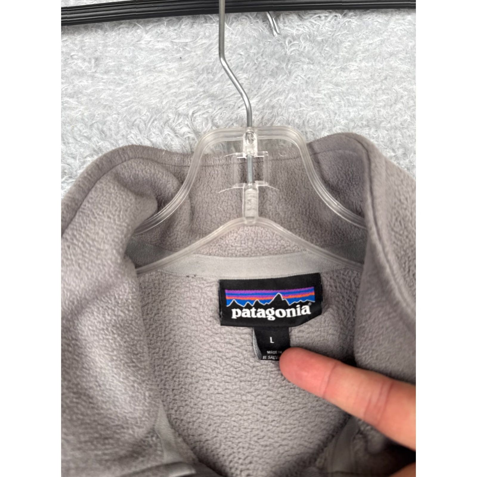 Patagonia Patagonia Jacket Womens Large Gray 1/4 Zip Fleece Polyester Long Sleeve $ Size L / US 10 / IT 46 - 7 Thumbnail