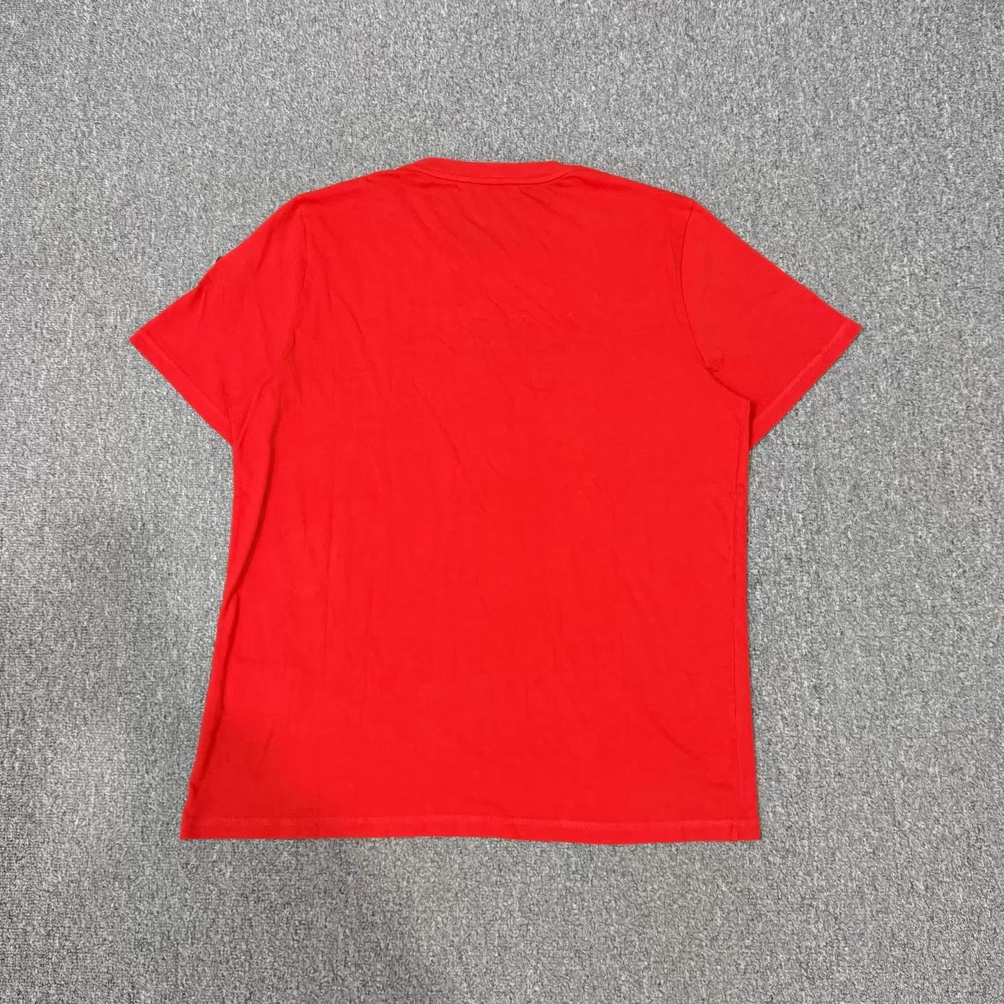 Moncler Moncler Red Chest Logo Short Sleeve T-shirt L Size L / US 10 / IT 46 - 2 Thumbnail