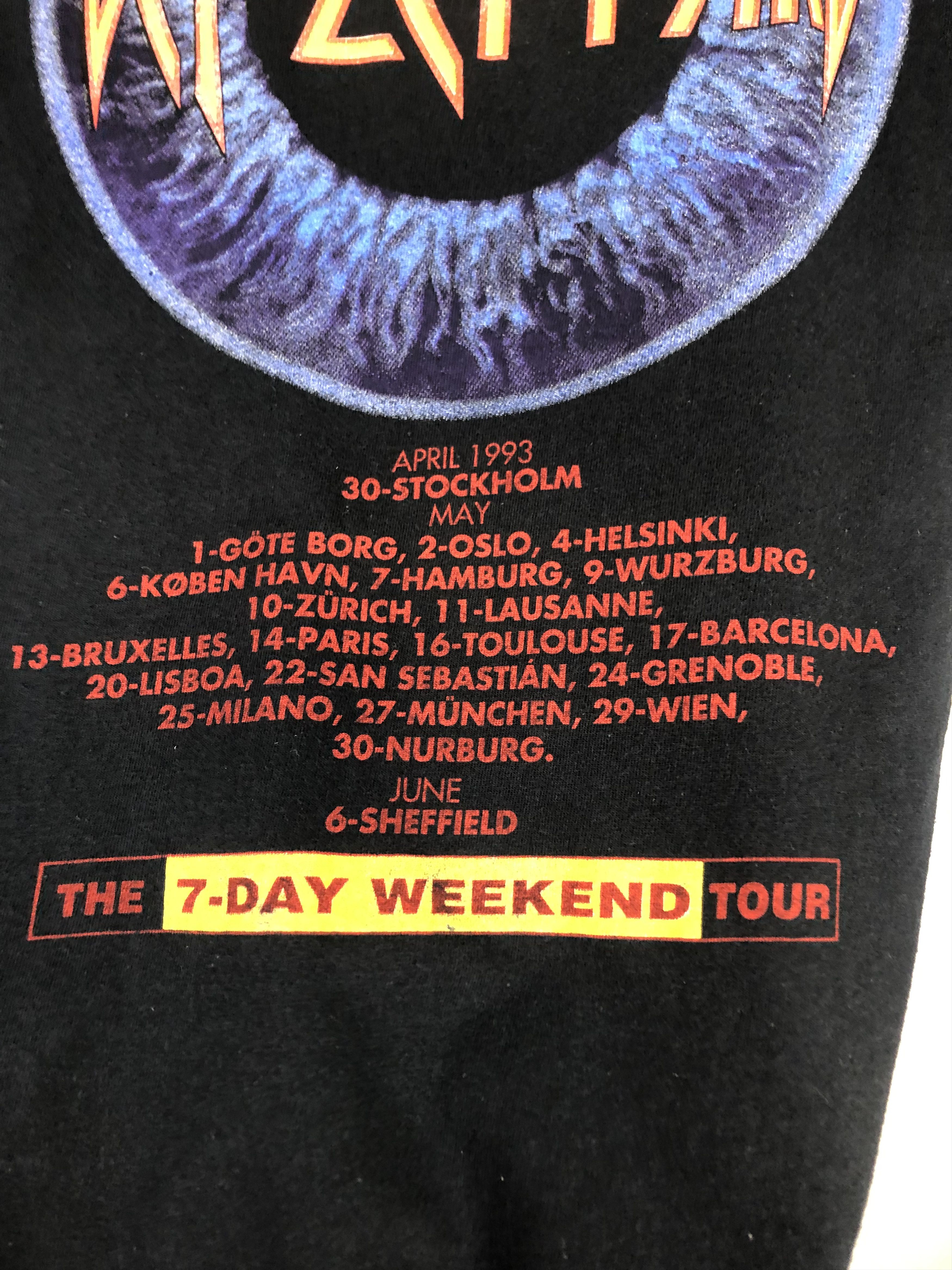 Band Tees Vintage Def Leppard The 7-Day Weekend Tour Tee Band Shirt Size US L / EU 52-54 / 3 - 10 Thumbnail