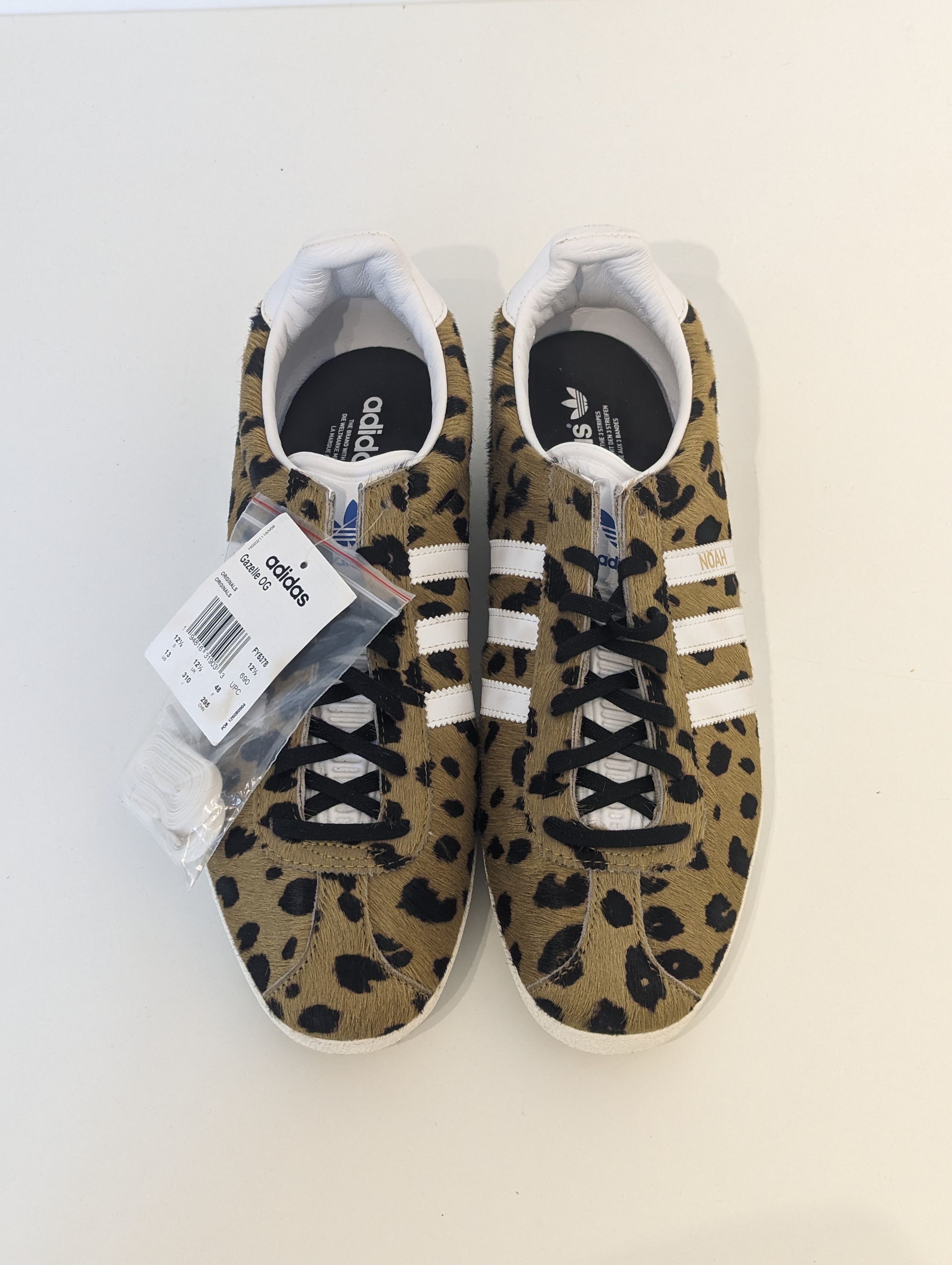 adidas gazelle silver green womens adidas Originals Handball Spezial CRLI/IVORY/ICEBLU KI6677 main image 1