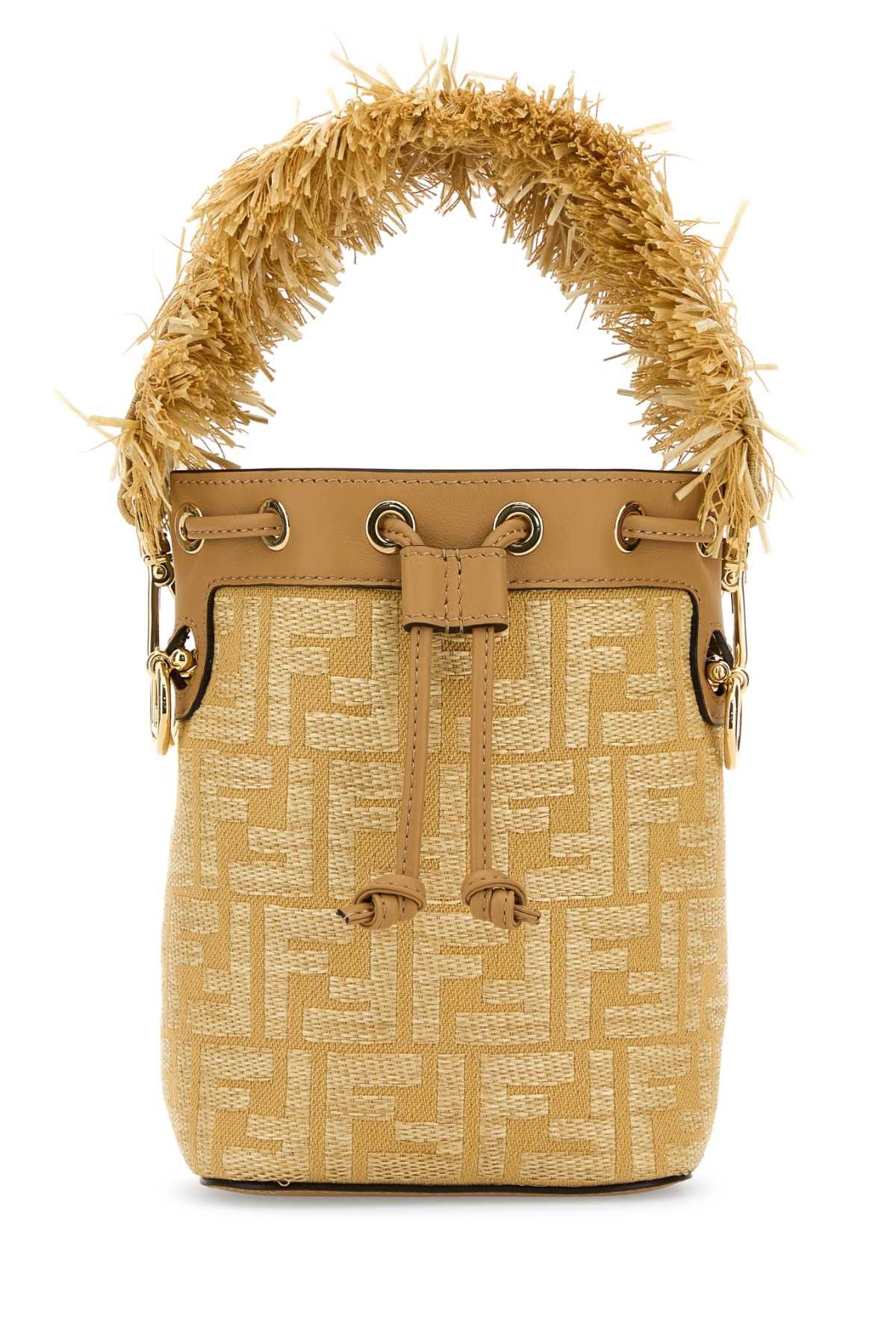 ショルダーバッグ・ポシェット FENDI EMBROIDERED RAFFIA MINI MON TRESOR BUCKET BAG Fendi Raffia Canvas Mini Mon Tresor Bucket Bag | Vivrelle