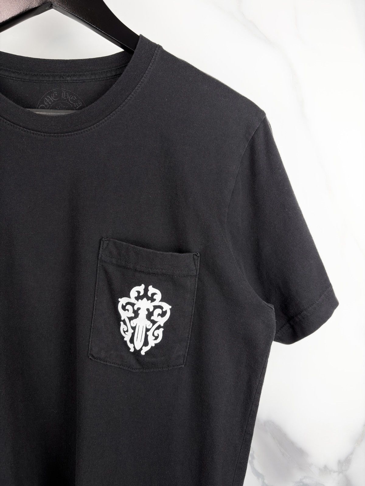 Chrome Hearts Chrome Hearts Vine Dagger Scroll Logo Pocket Tshirt Black Size US M / EU 48-50 / 2 - 7 Thumbnail