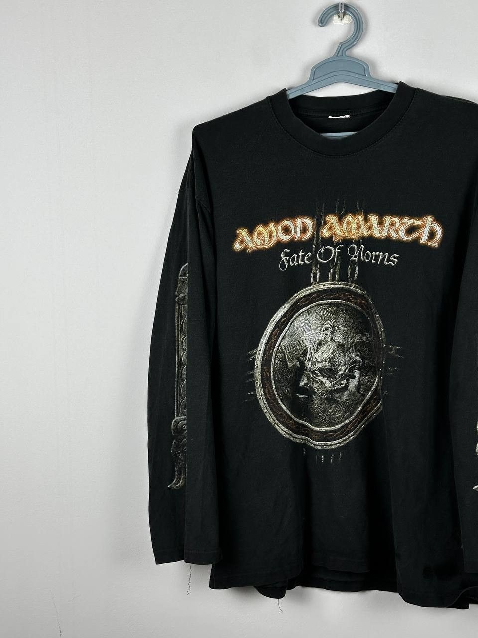 Band Tees Vintage Amon Amarth Rock Band Tour Longsleeve Tee 90s faded Size US L / EU 52-54 / 3 - 2 Thumbnail