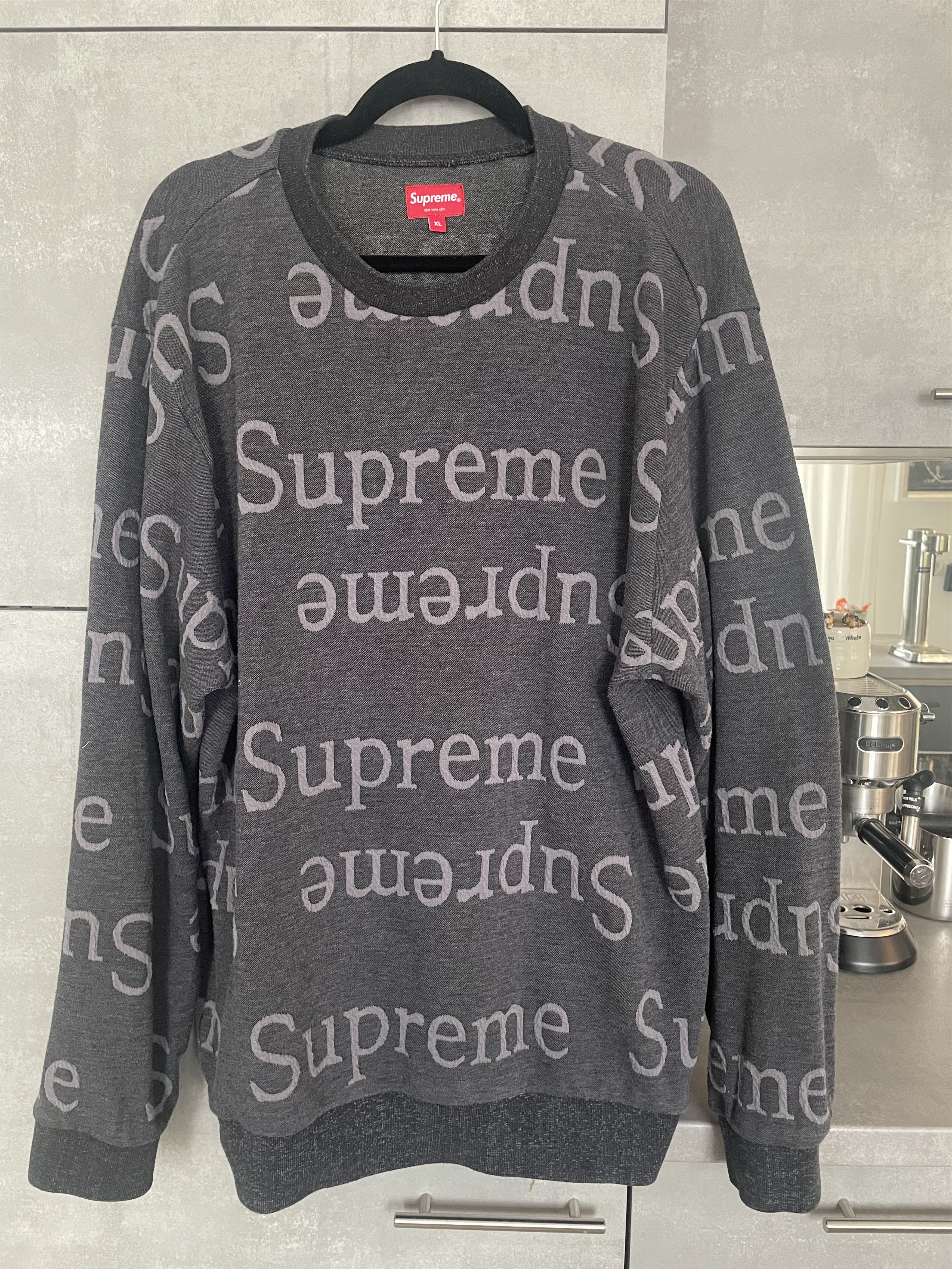 Supreme Jacquard Logo Crewneck black SS18 Size US XL / EU 56 / 4 - 1 Thumbnail