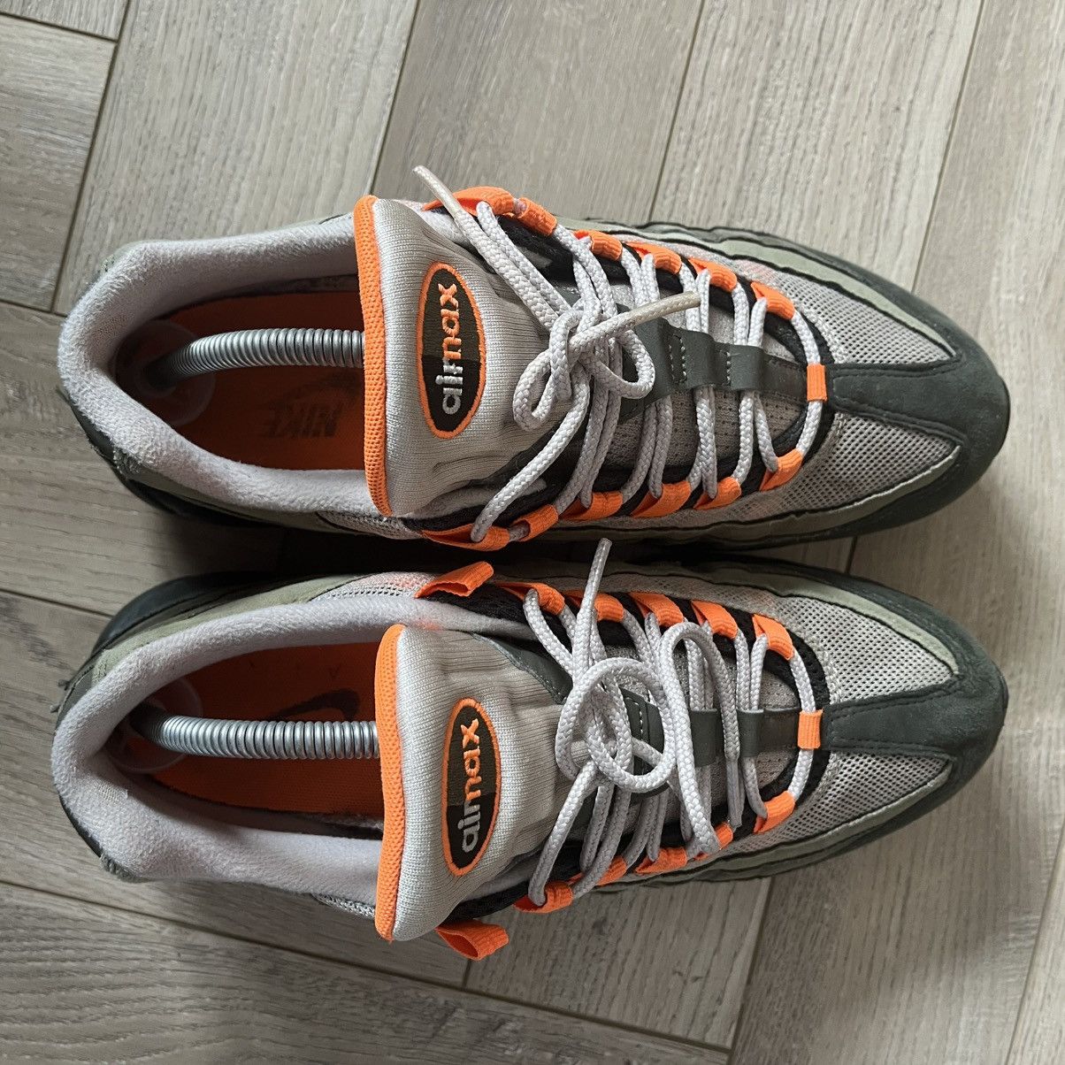 Nike Nike Air Max 95 Neutral Olive / Total Orange Sneakers Size US 10 / EU 43 - 2 Thumbnail