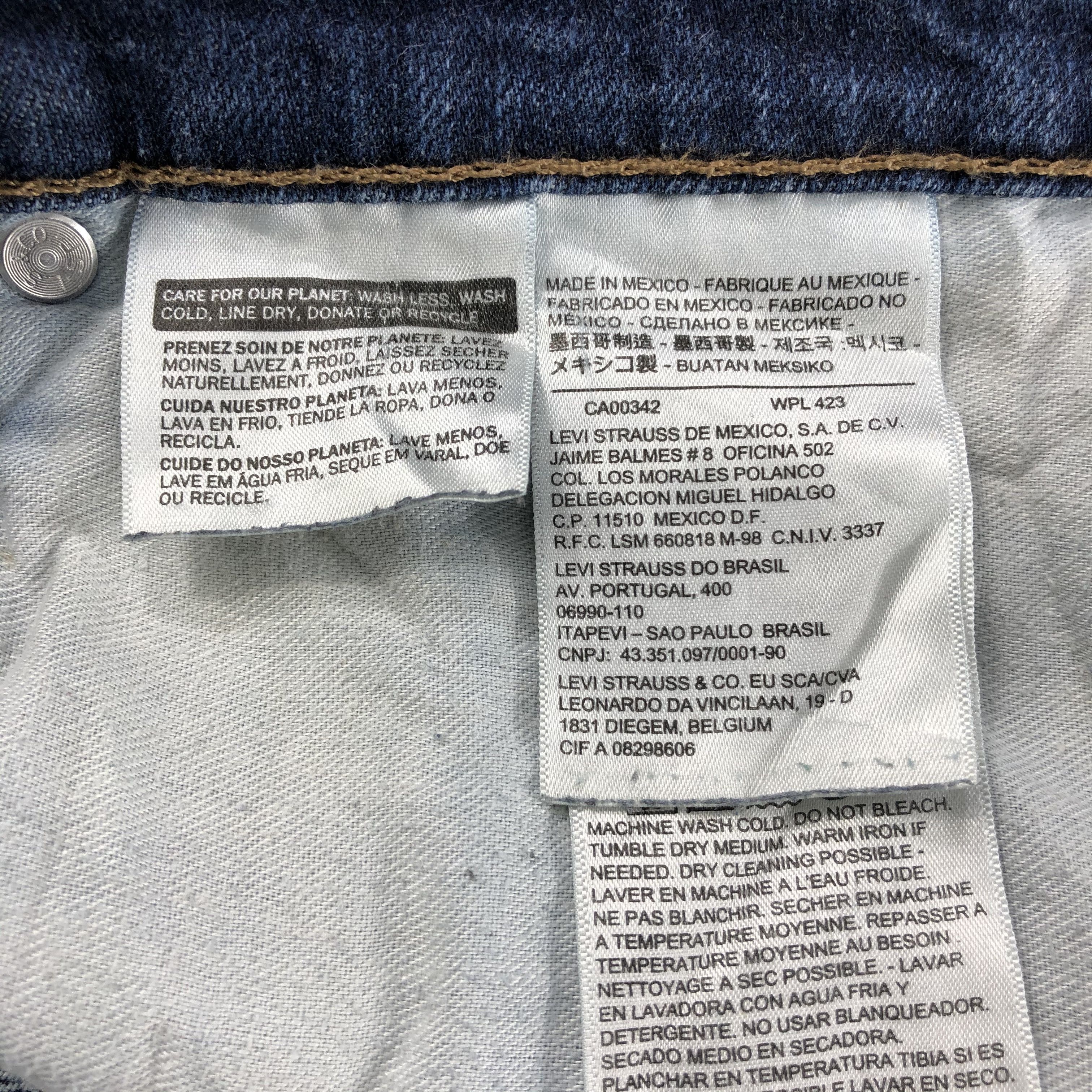 Levi's Vintage Blue Wash Levis 514 Jeans-J2192 Size US 37 - 14 Thumbnail
