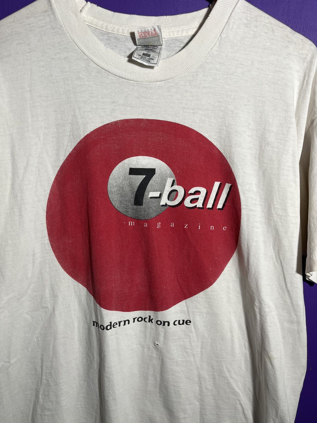 Vintage Vintage 90s 7-ball modern rock magazine t-shirt Size US XL / EU 56 / 4 - 3 Thumbnail