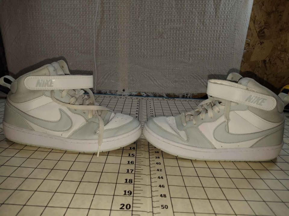 Nike Men's Nike Court Borough Mid 2 High Top Sneakers Size 7 Size US 7 / EU 40 - 1 Thumbnail