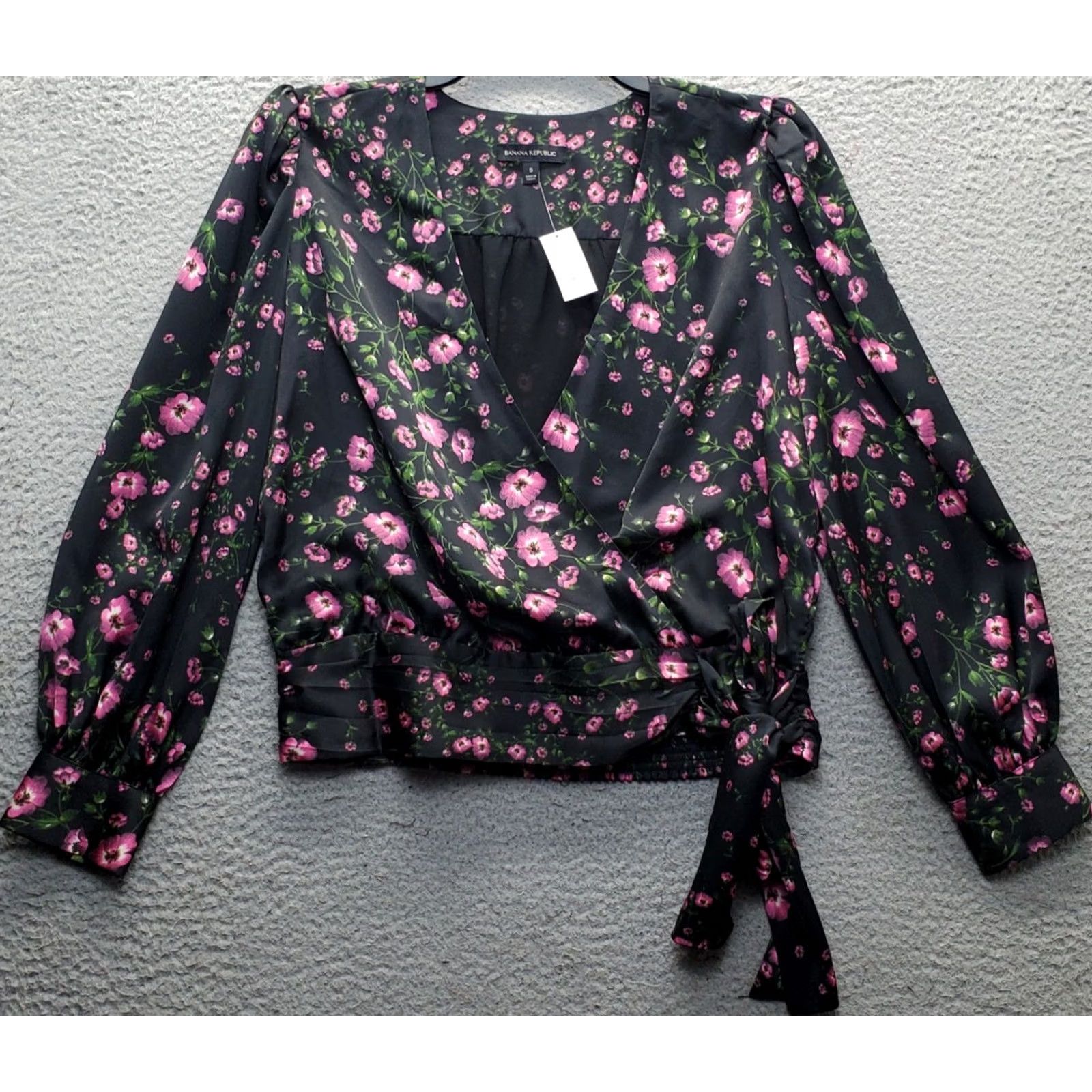 Banana Republic Banana Republic Women Blouse S Multicolor Floral Satin Long Sleeve Wrap Tie Front Shirt Size S / US 4 / IT 40 - 2 Thumbnail