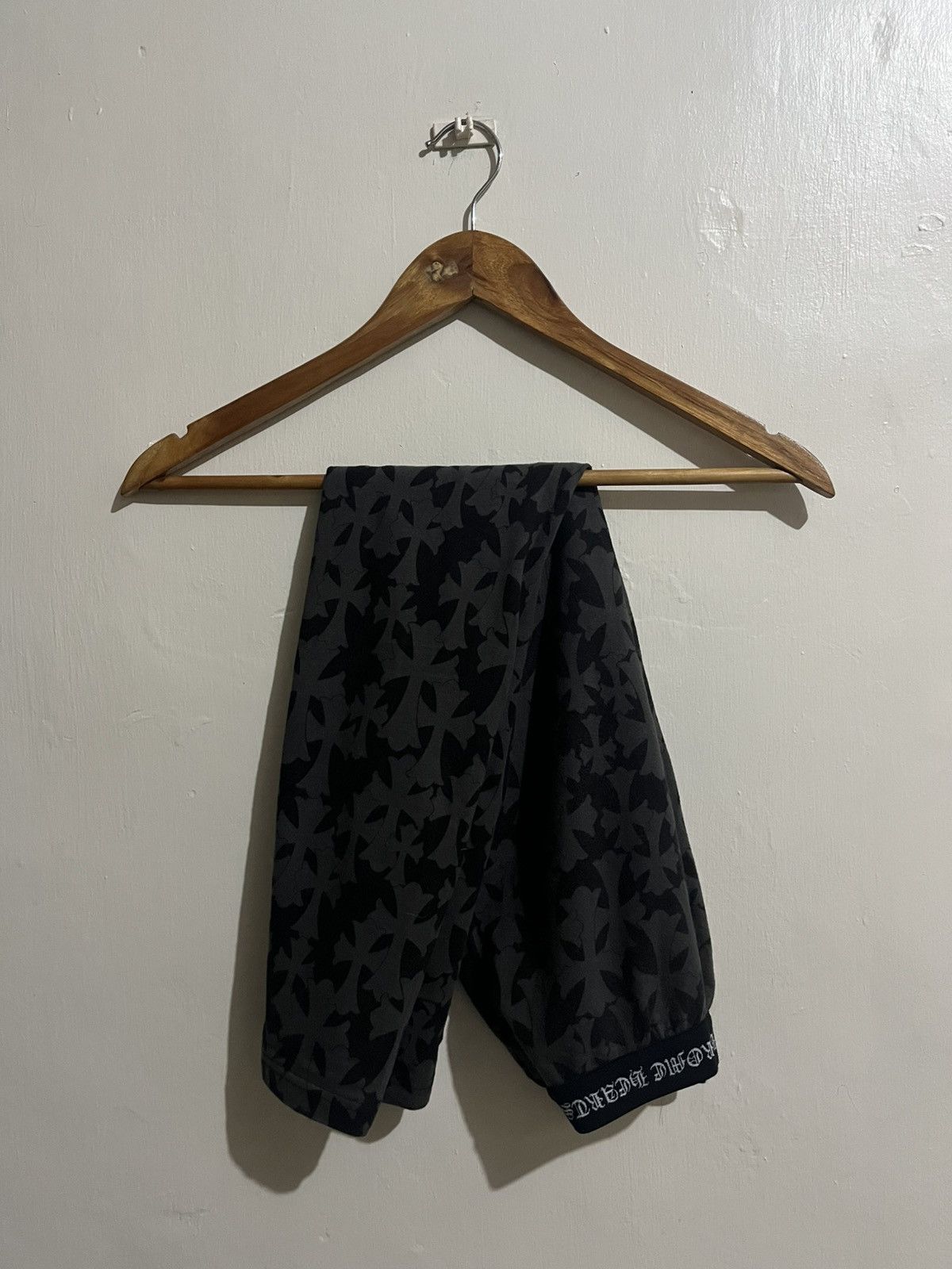 Chrome Hearts Chrome Hearts Multi Cross Cemetery Leggings Size 25" / US 0 / IT 36 - 1 Thumbnail