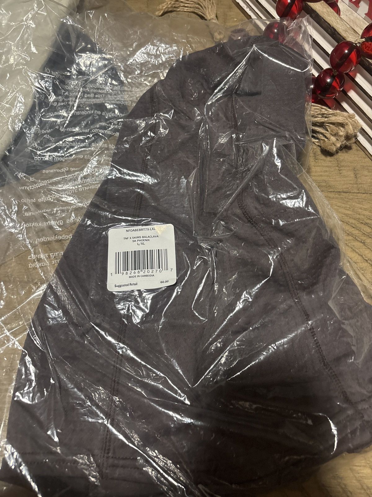 SKIMS × The North Face SKIMS DOTNIT BALACLAVA PHOENIX Size ONE SIZE - 3 Thumbnail