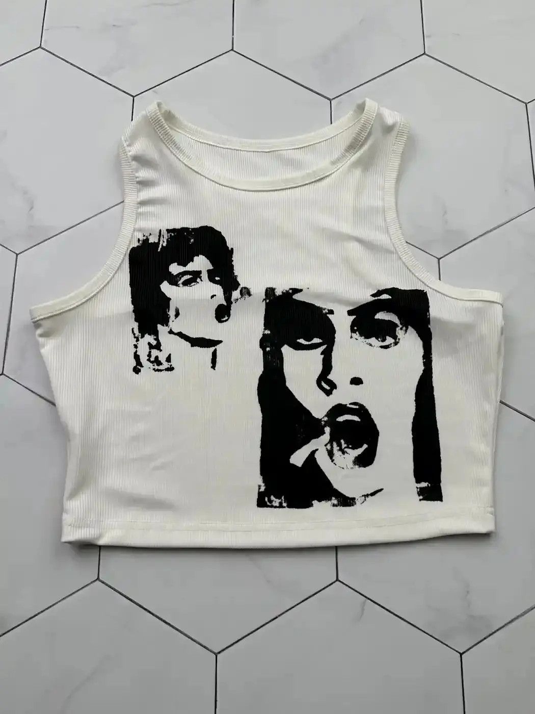 Vintage Vintage Printed Cropped Tank Top (B392)D15 E2 Size S / US 4 / IT 40 - 1 Thumbnail