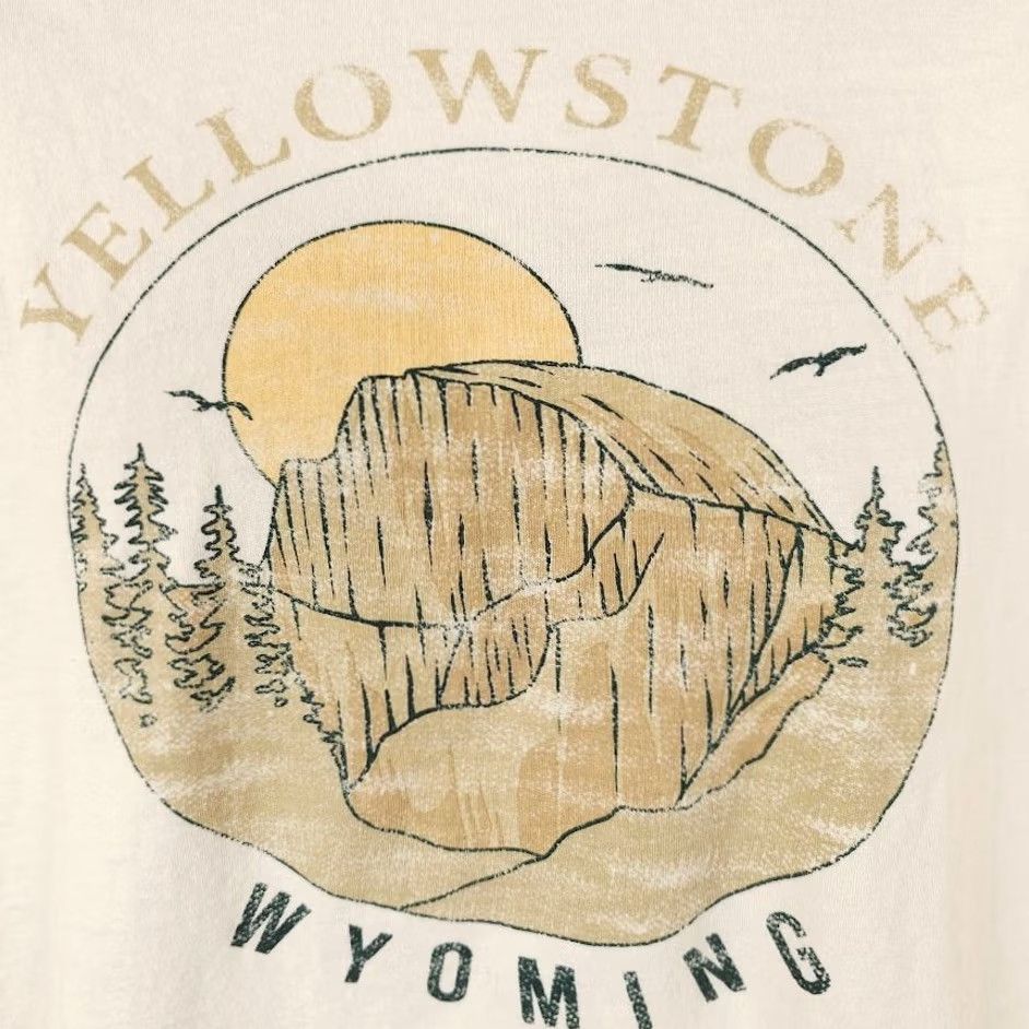 Vintage Yellowstone National Park T Shirt Mens Size Small Cream Wyoming Travel Tee Size US S / EU 44-46 / 1 - 3 Thumbnail