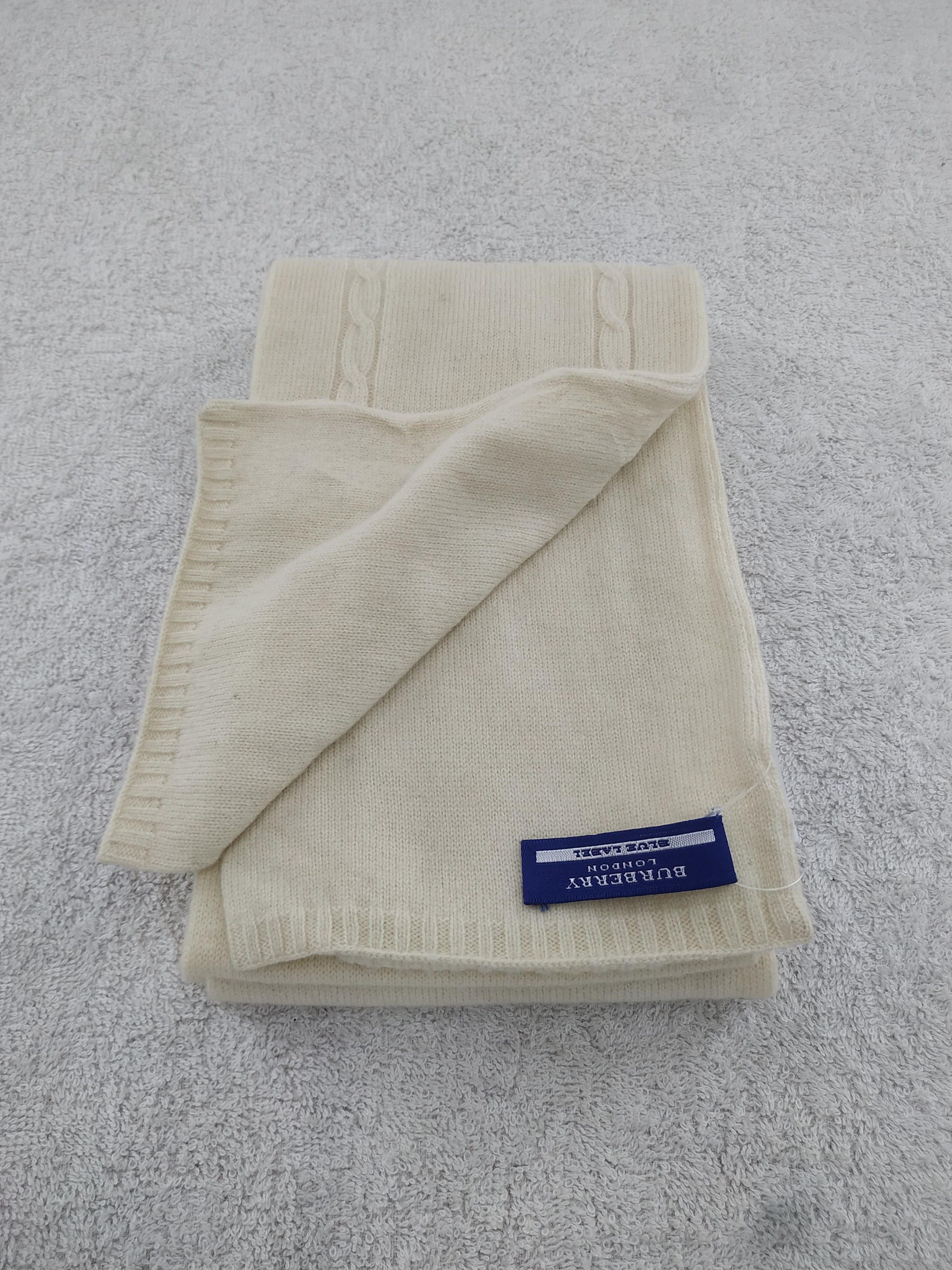 Burberry Vintage Burberry Scarf/Muffler/Neckwear MF134 Size ONE SIZE - 4 Thumbnail