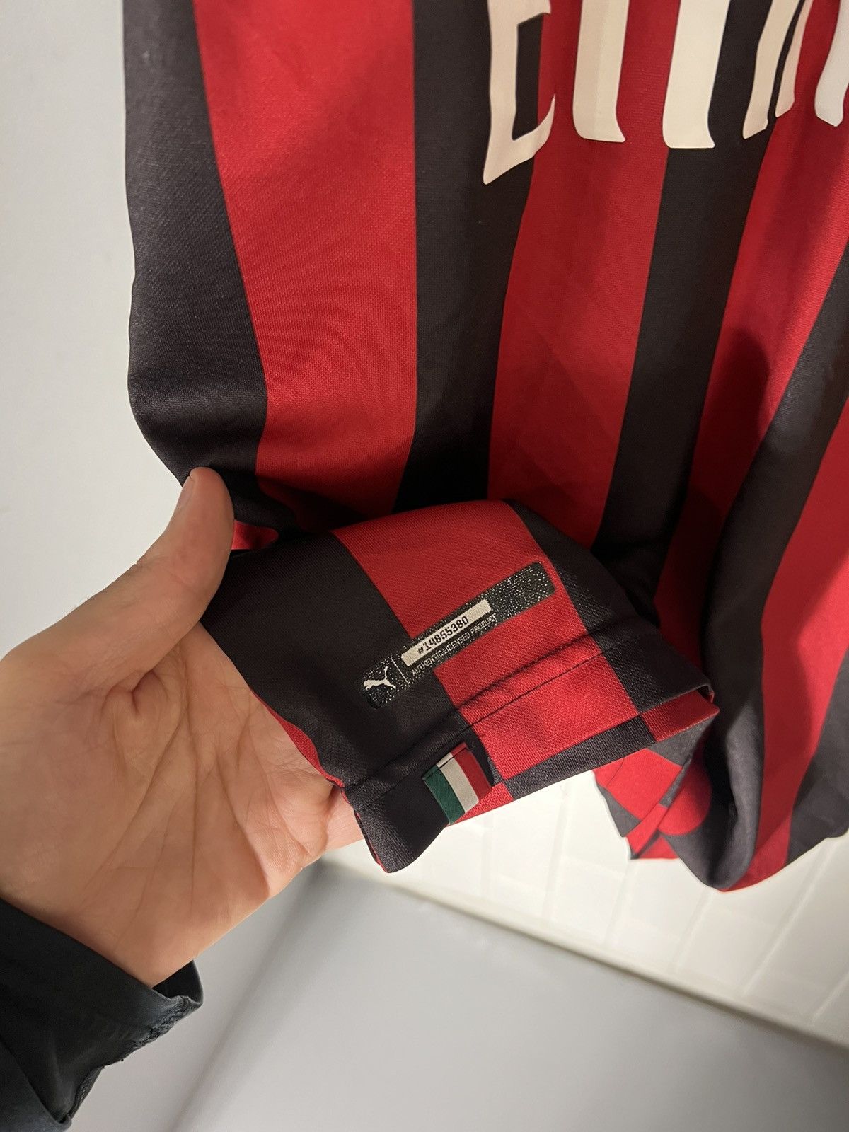 Puma VINTAGE PUMA FC MILAN ITALY SOCCER JERSEY RETRO BLOKE Y2K Size US M / EU 48-50 / 2 - 6 Thumbnail